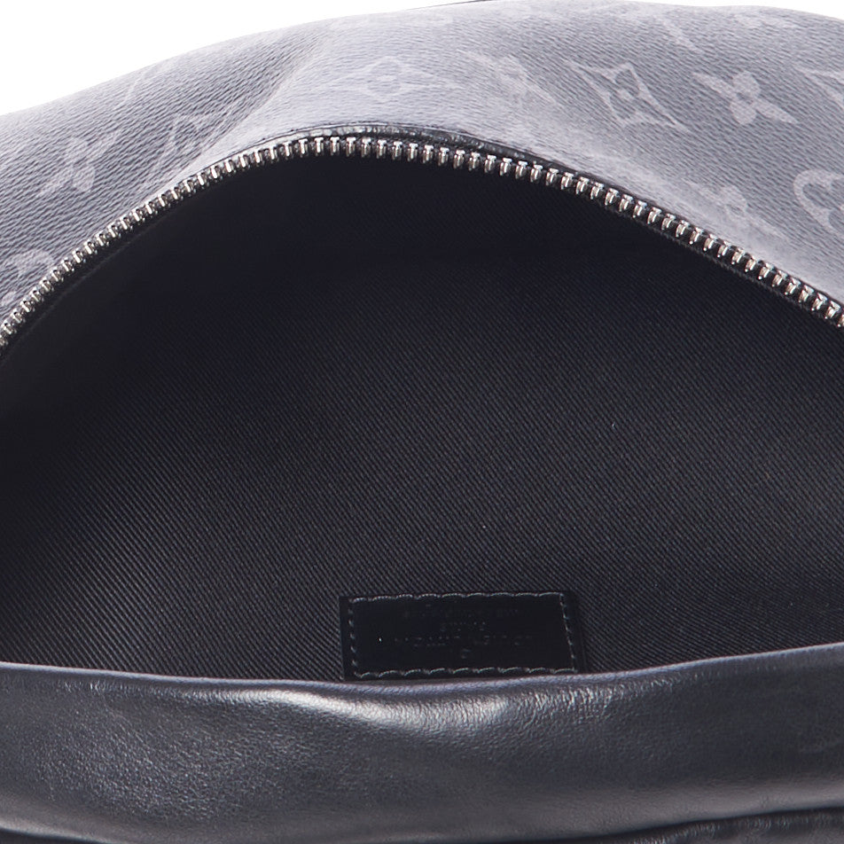 Louis Vuitton Monogram Eclipse Discovery Bumbag 4 of 8