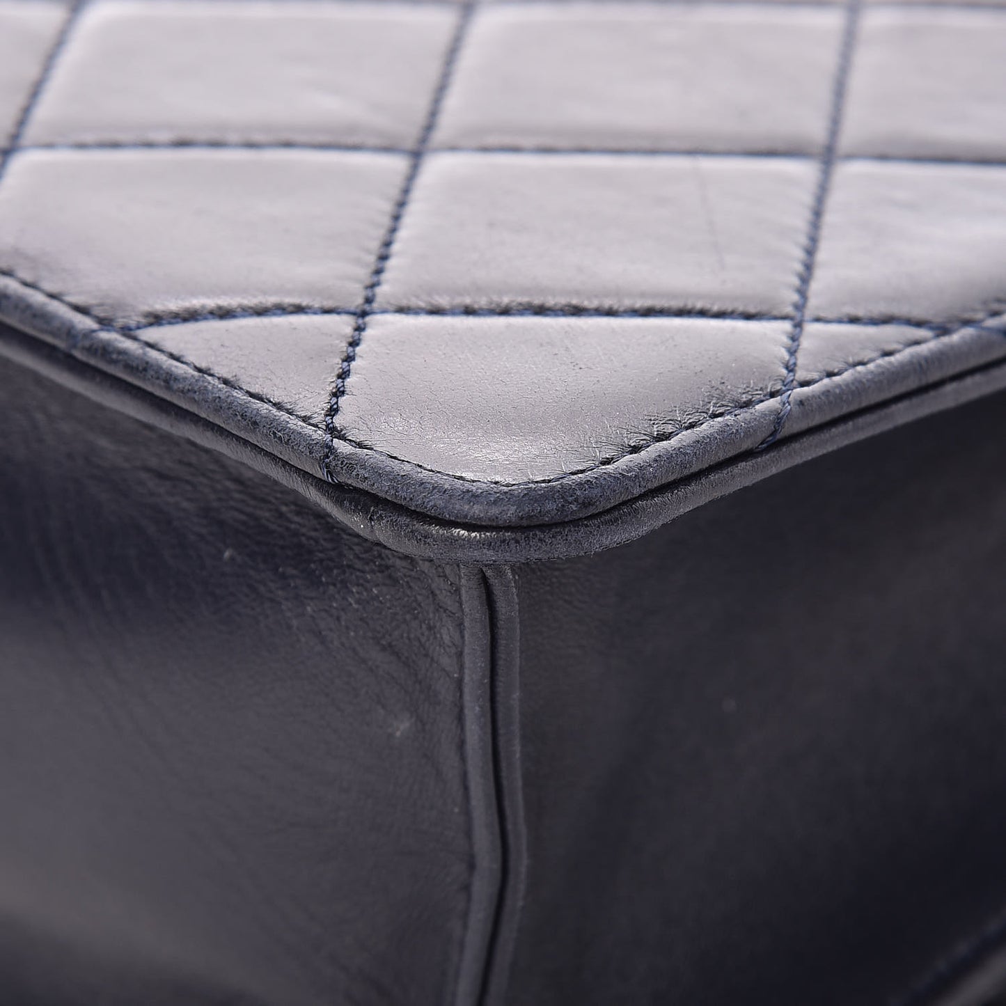 Lambskin Quilted Medium Golden Class Flap Marine