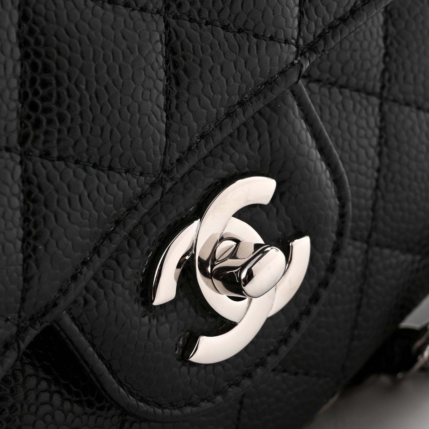 Caviar Quilted Medium Double Flap Black