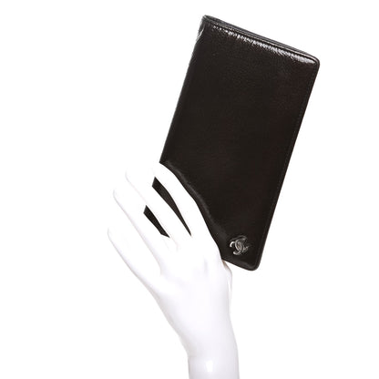 Chanel Grained Patent CC Yen Wallet Black 2 of 8