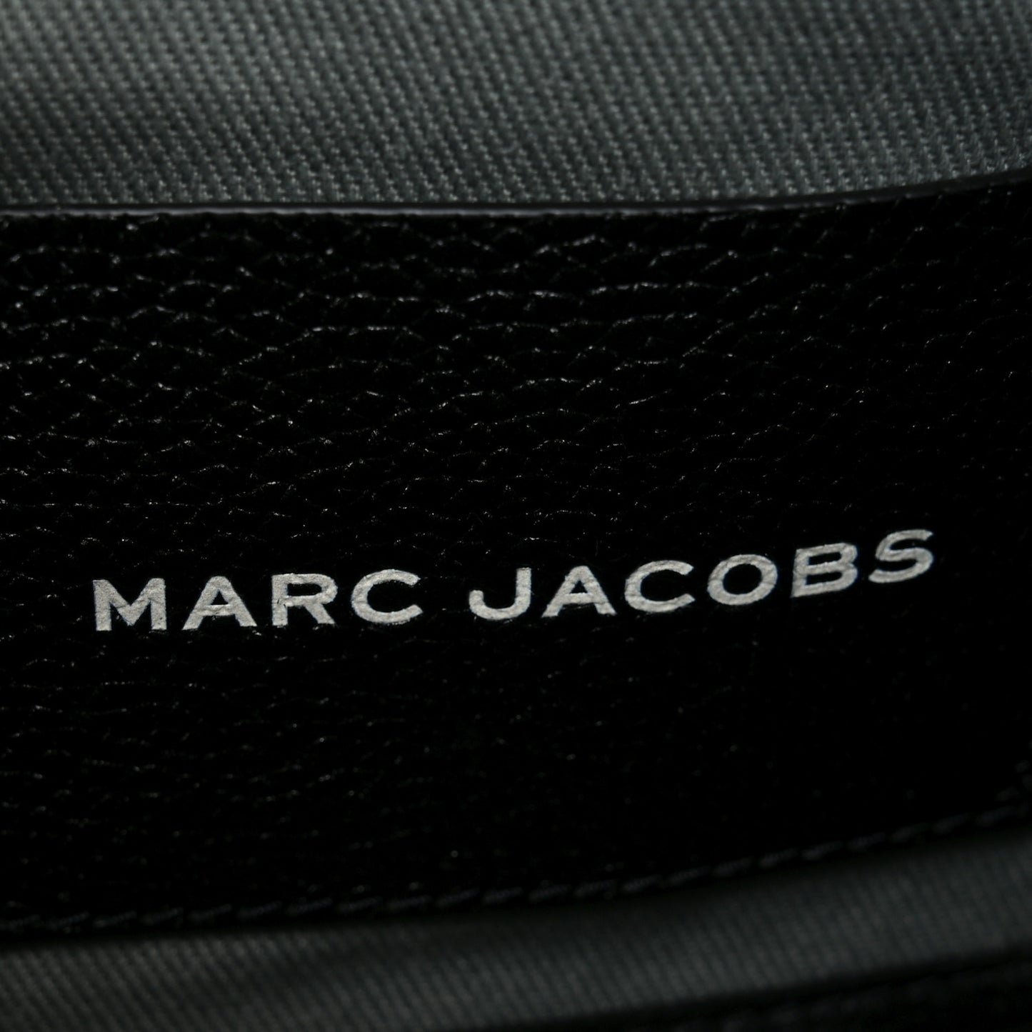 Grained Calfskin Medium The Tote Bag Black
