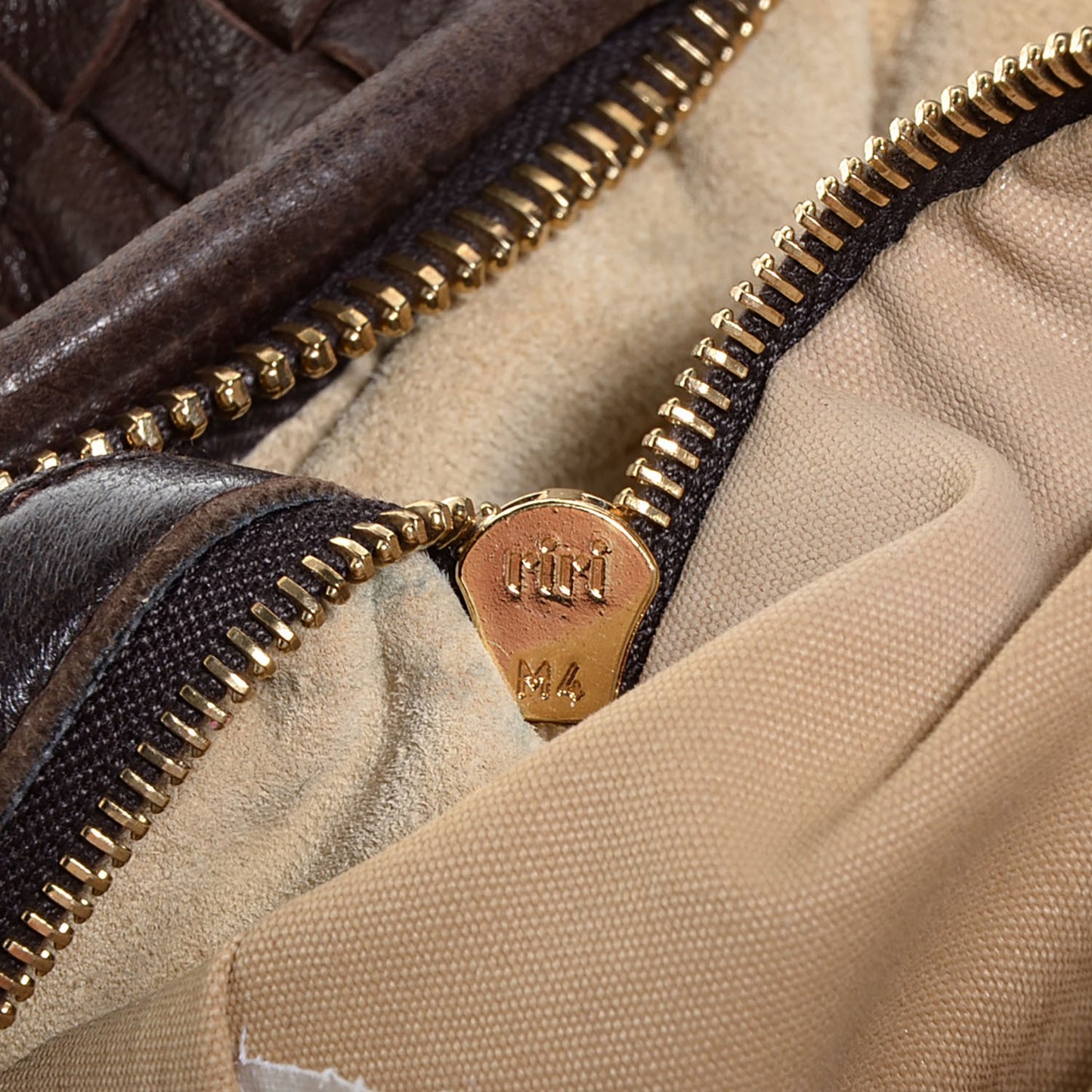 Nappa Intrecciato Large Veneta Hobo Ebano