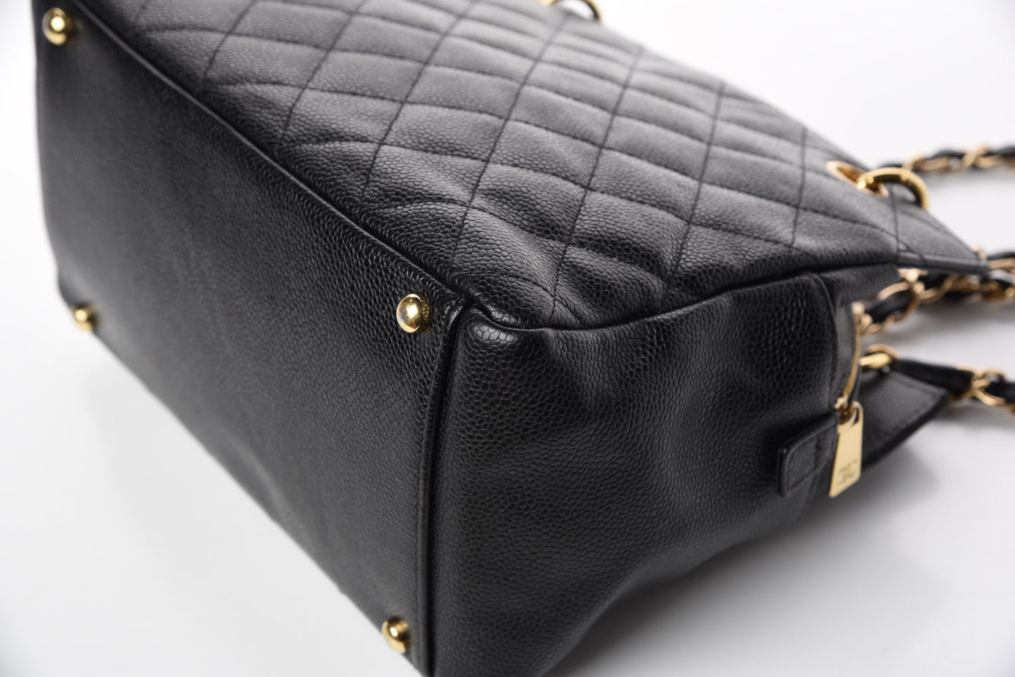 Caviar Quilted Petit Timeless Tote PTT Black