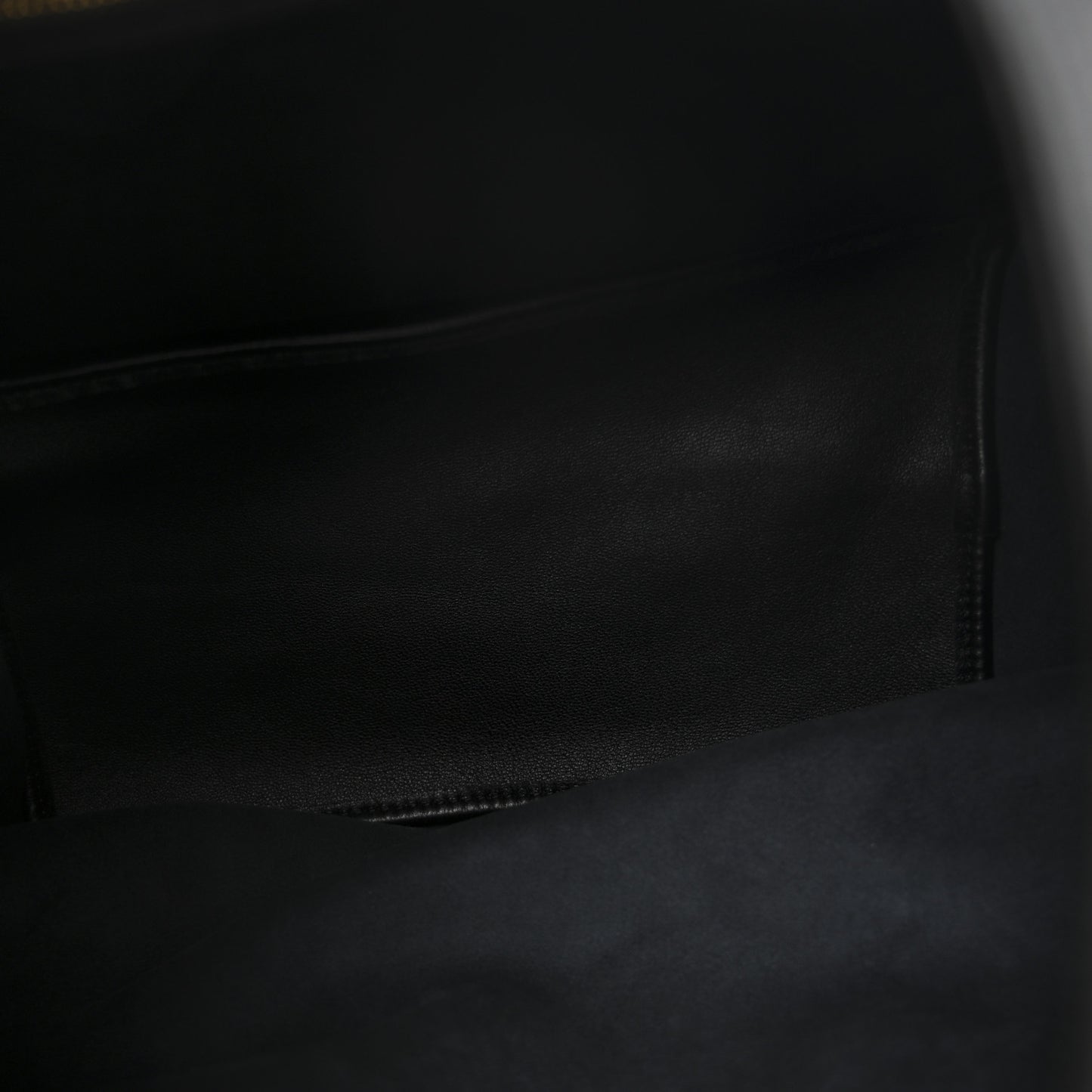 Buttery Nappa Lambskin Medium Squeeze Bag Black