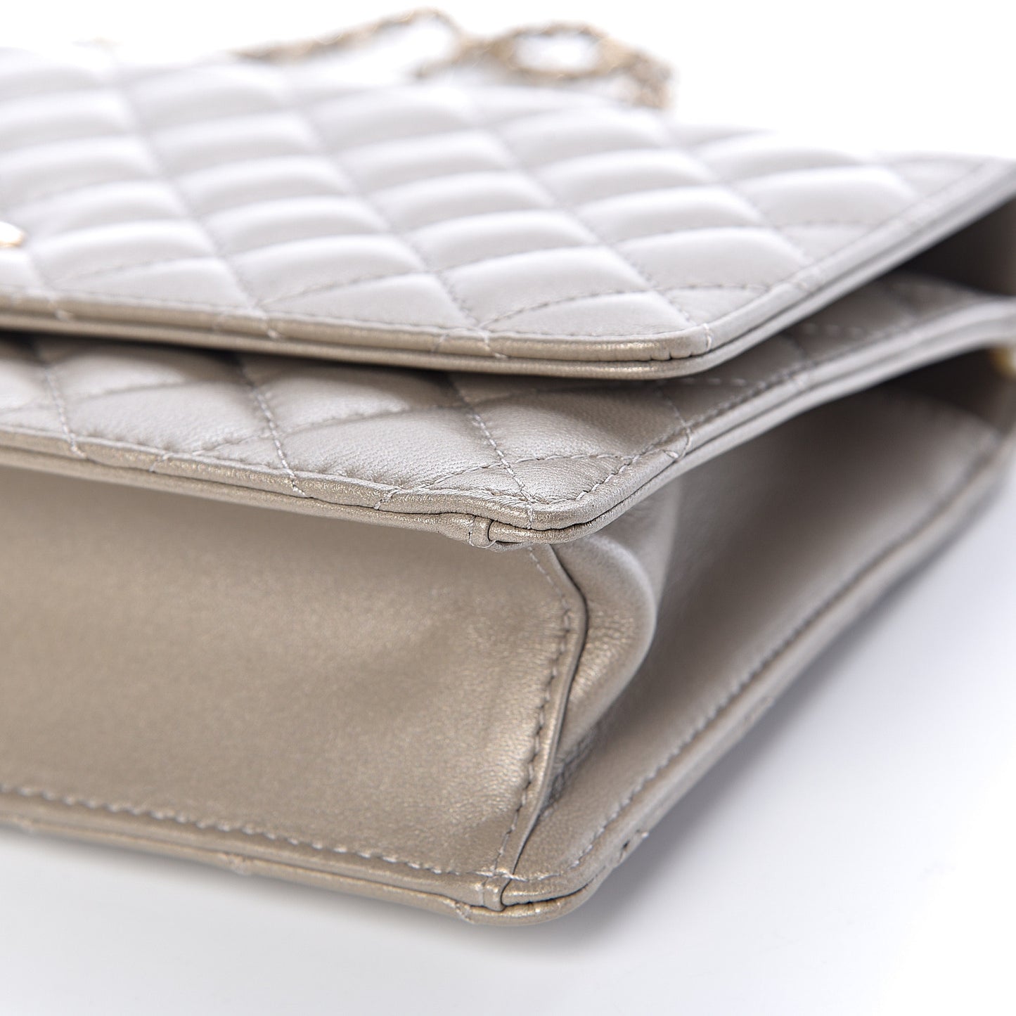 Lambskin Quilted Fantasy Pearl Flap Light Gold