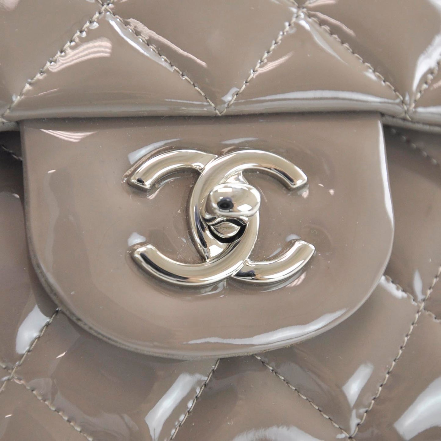 Patent Jumbo Double Flap Taupe