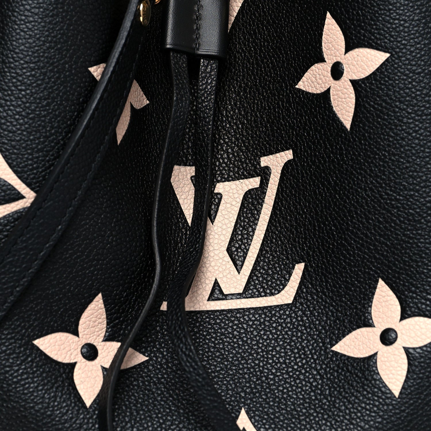 Louis Vuitton Empreinte Monogram Giant Neonoe MM Black Beige 8 of 12