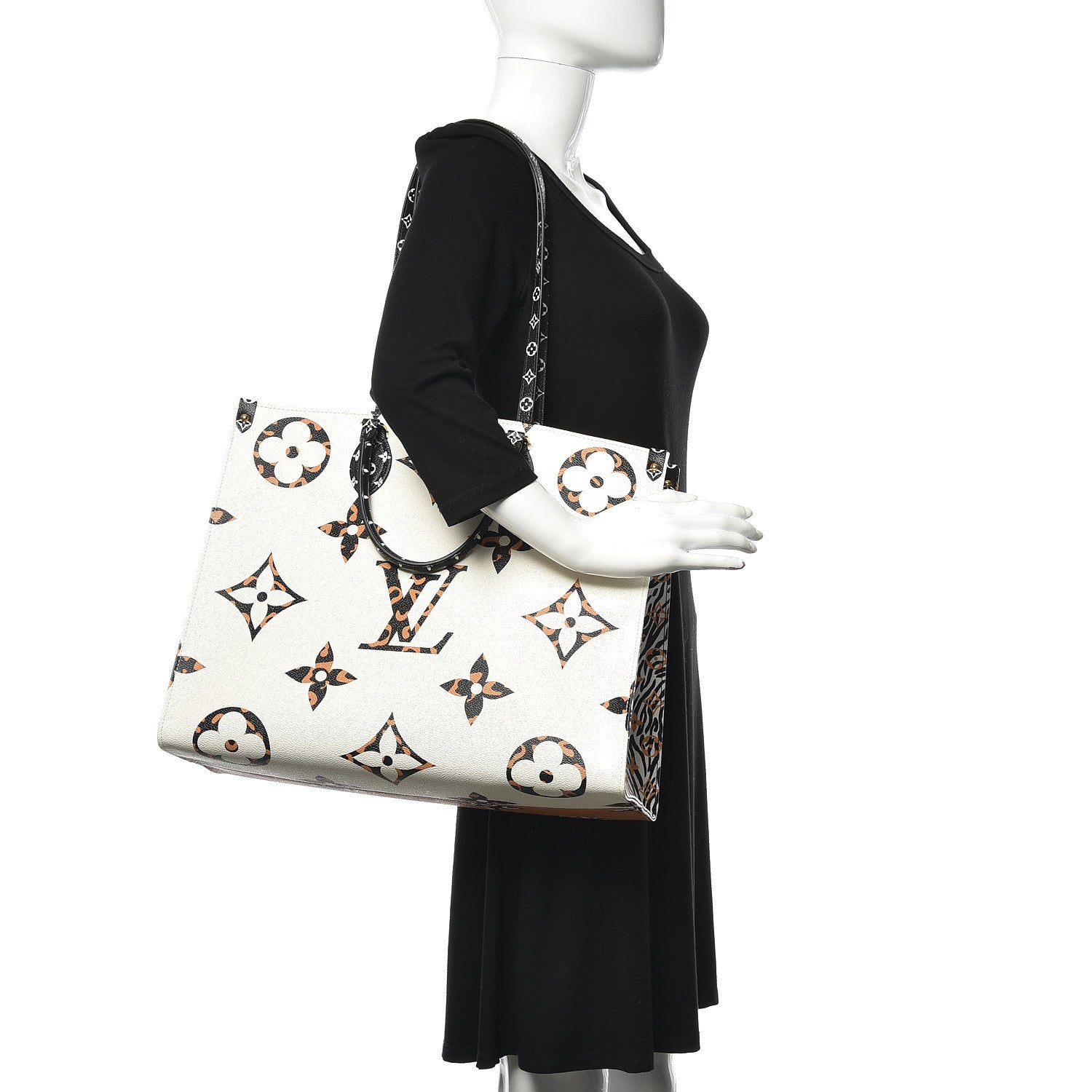 Louis Vuitton Monogram Giant Jungle Onthego GM Ivory 2 of 10