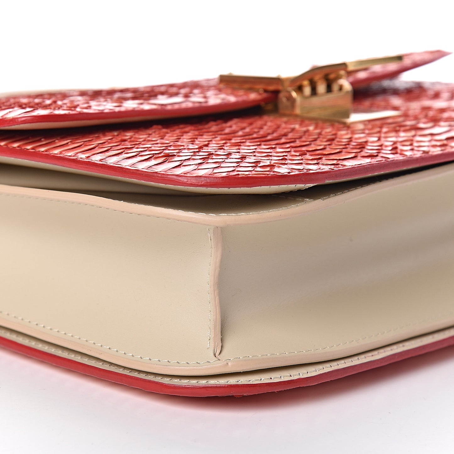 Watersnake Medium Classic Box Red