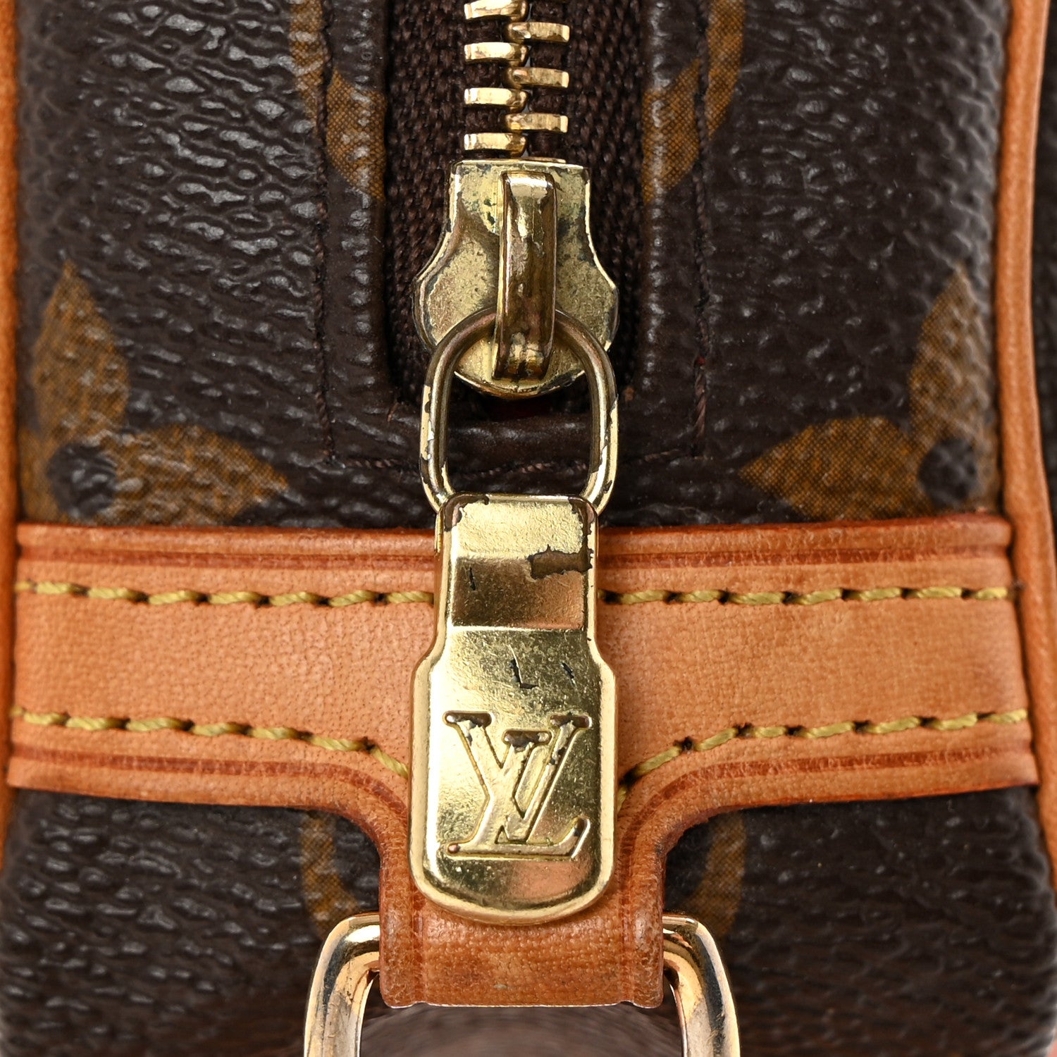 Louis Vuitton Monogram Wapity 7 of 9
