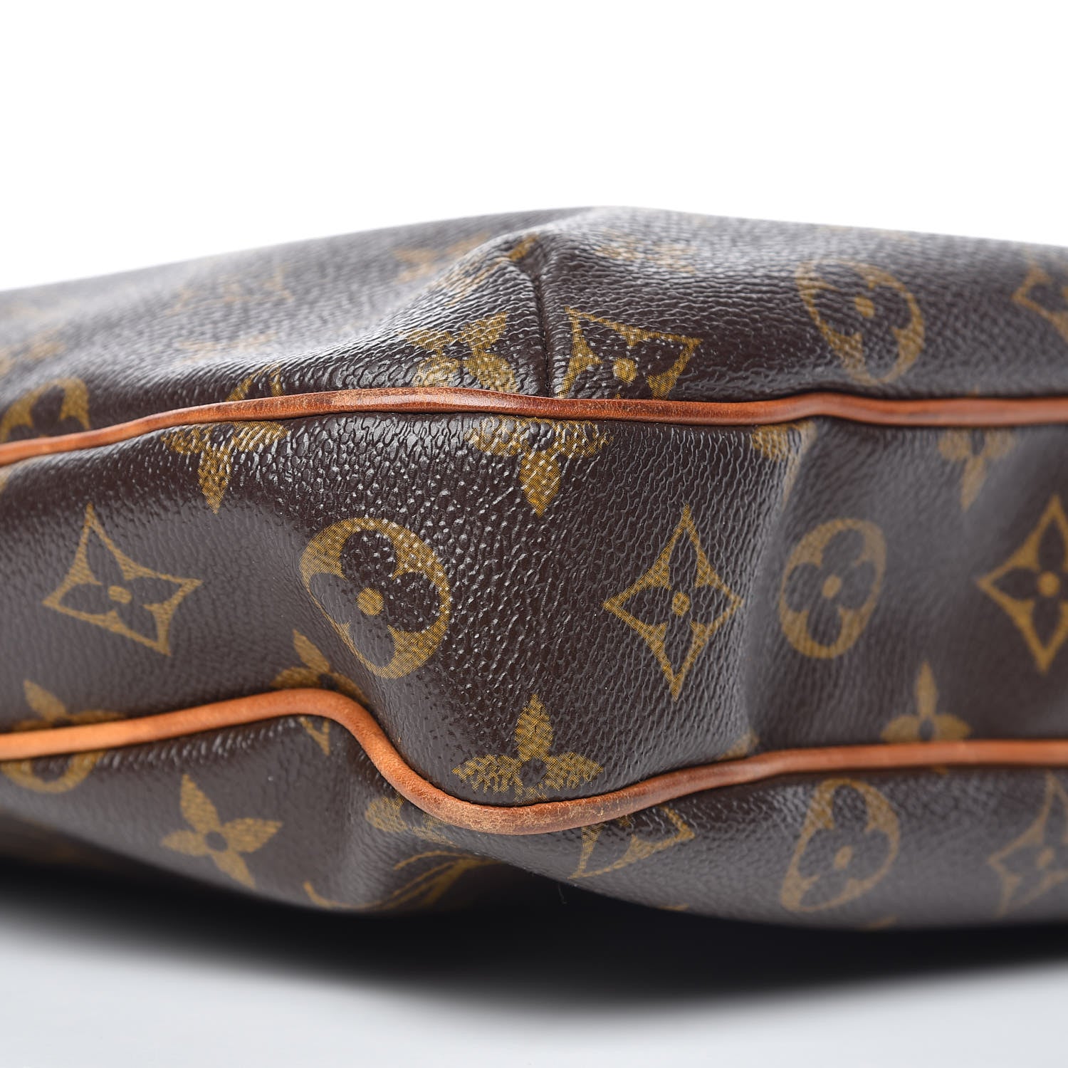 Louis Vuitton Monogram Odeon MM 9 of 18