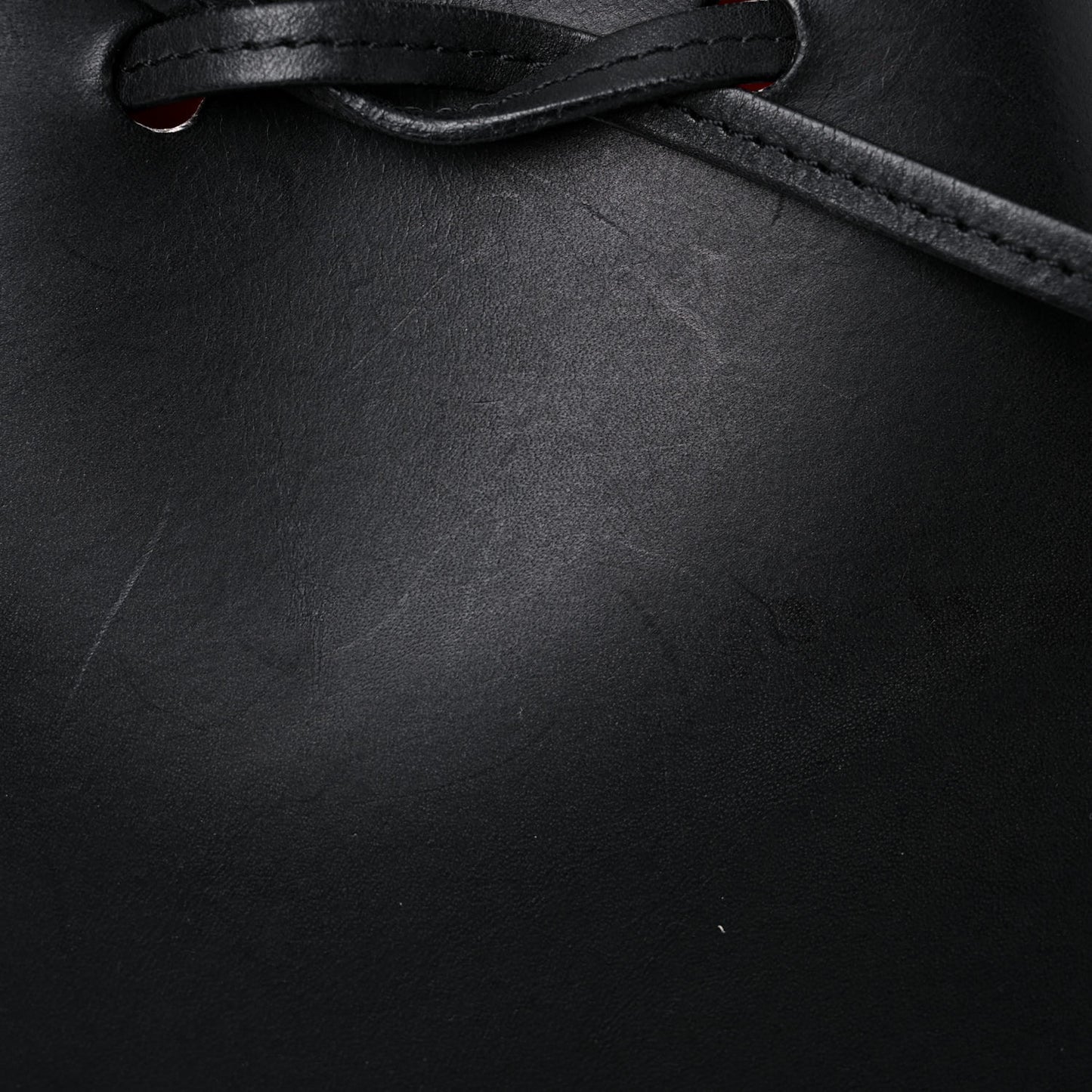 Vegetable Tanned Calfskin Bucket Bag Black Flamma