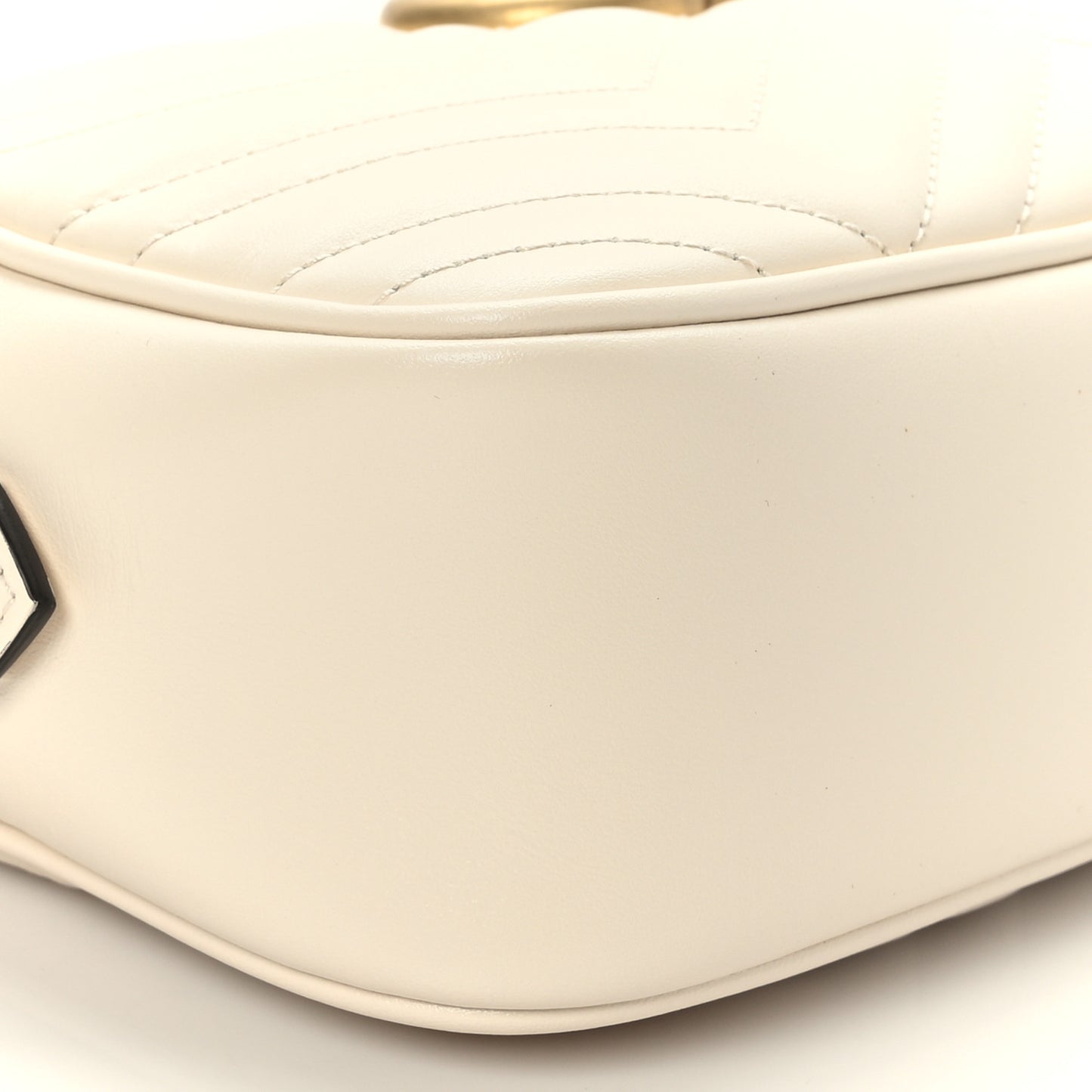 Calfskin Matelasse Small GG Marmont Chain Shoulder Bag White