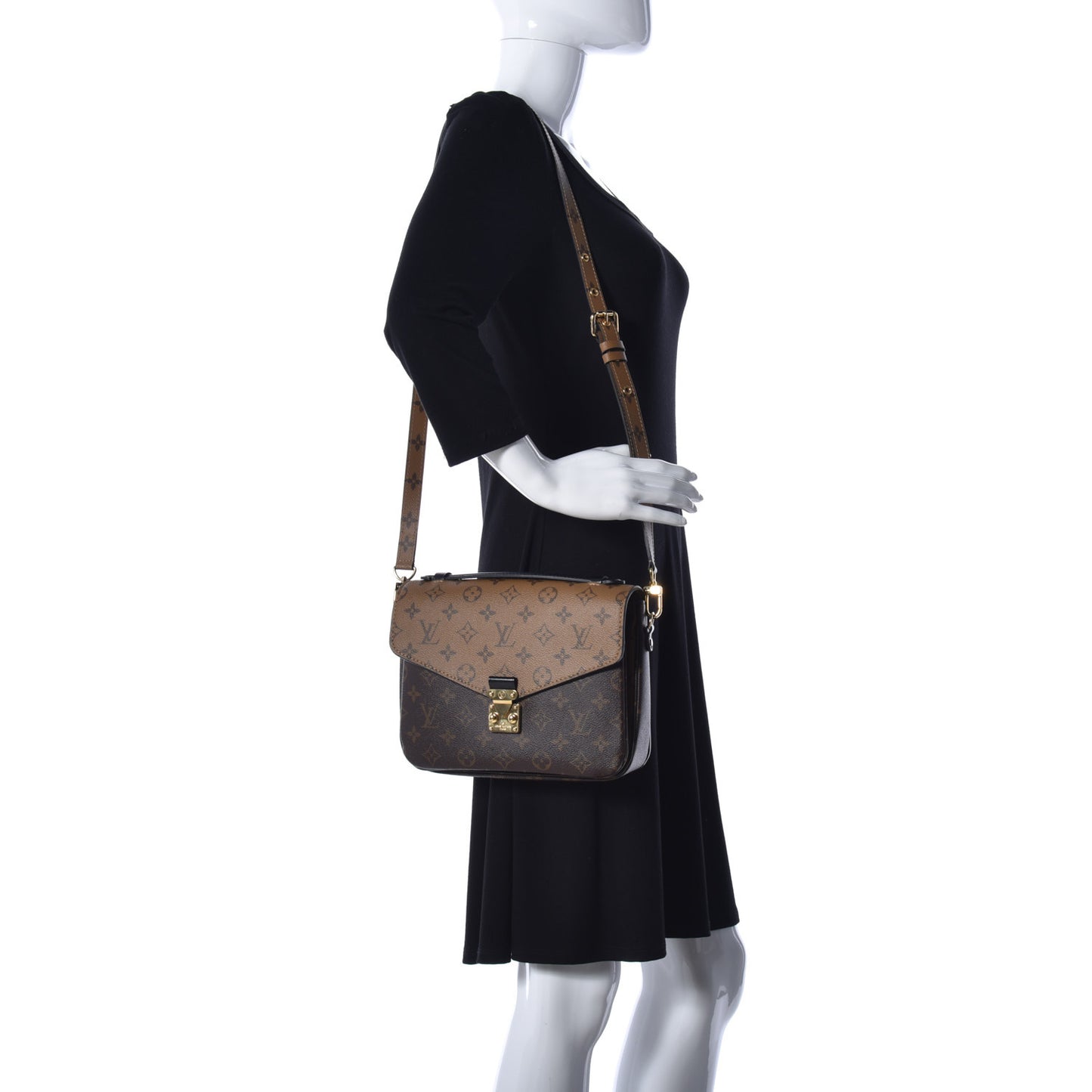 Reverse Monogram Pochette Metis