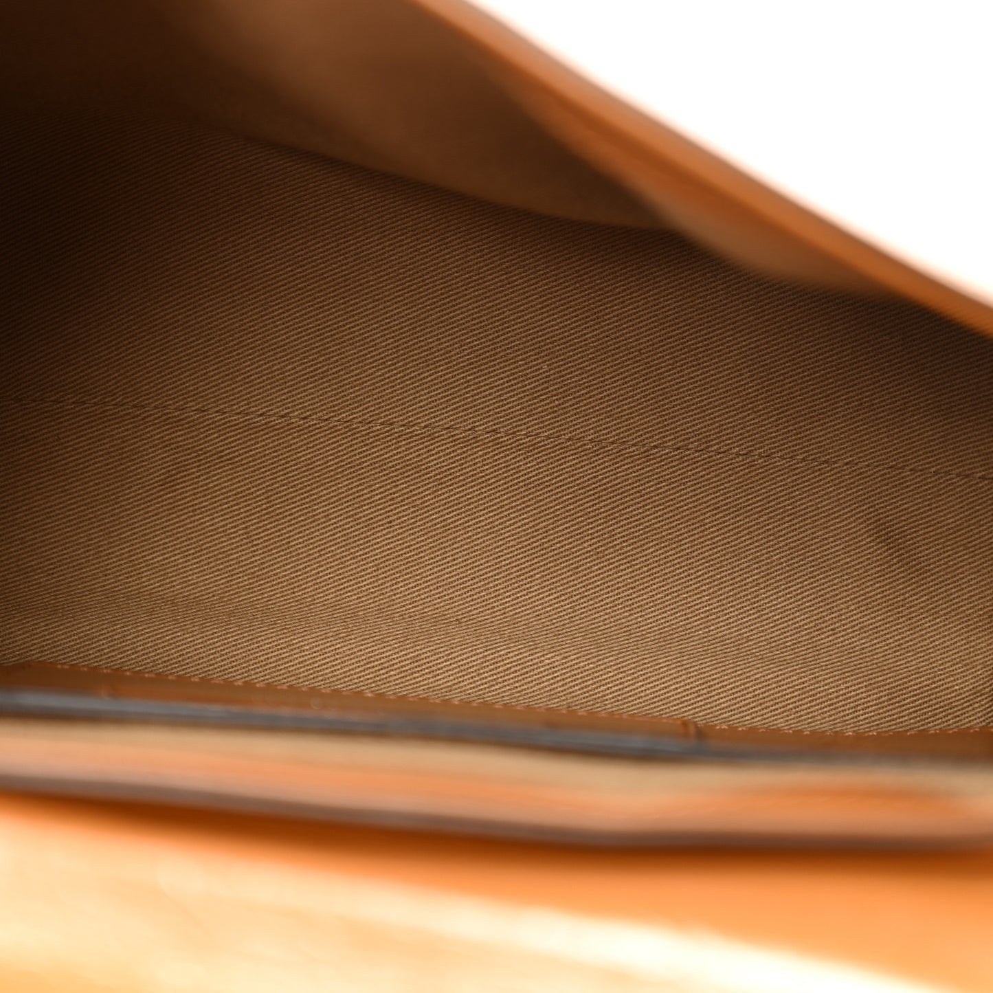 Creased Patent Calfskin Small ID Flap Tan