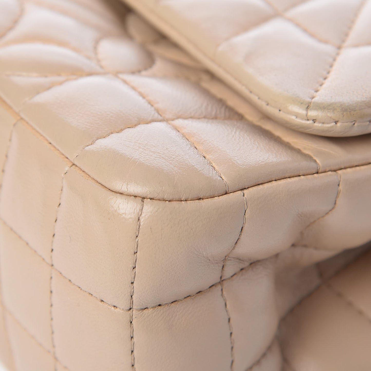 Lambskin Mini Lady Graphic Flap Ivory