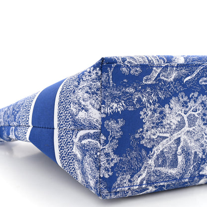Christian Dior Technical Fabric Toile De Jouy DiorTravel Nomad Pouch Fluorescent Blue 9 of 11
