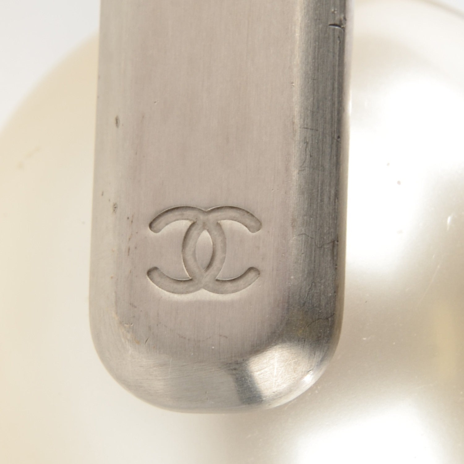 Chanel Giant Pearl Headphones Necklace Silver 3 of 6