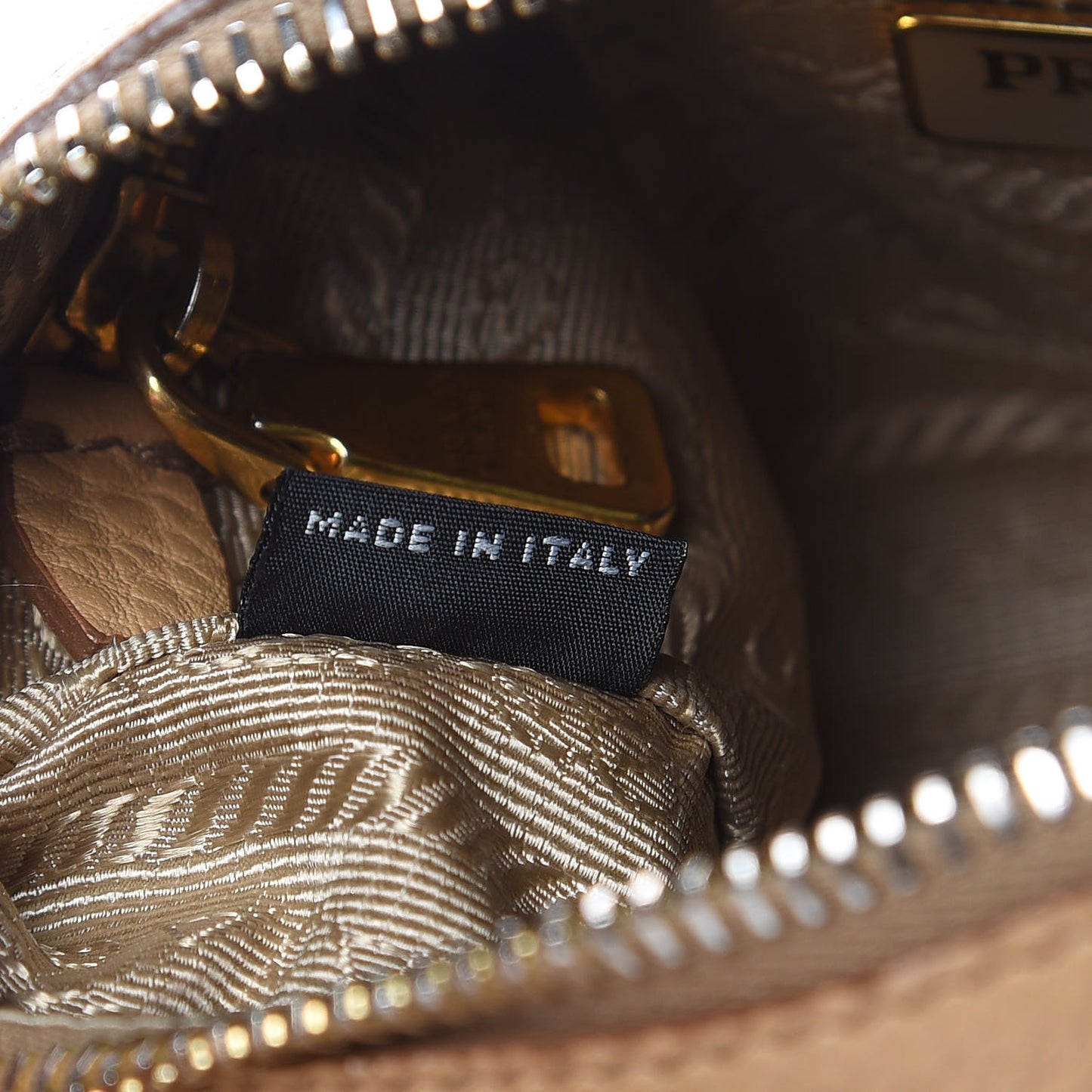 Vitello Daino Pochette Bag Caramel
