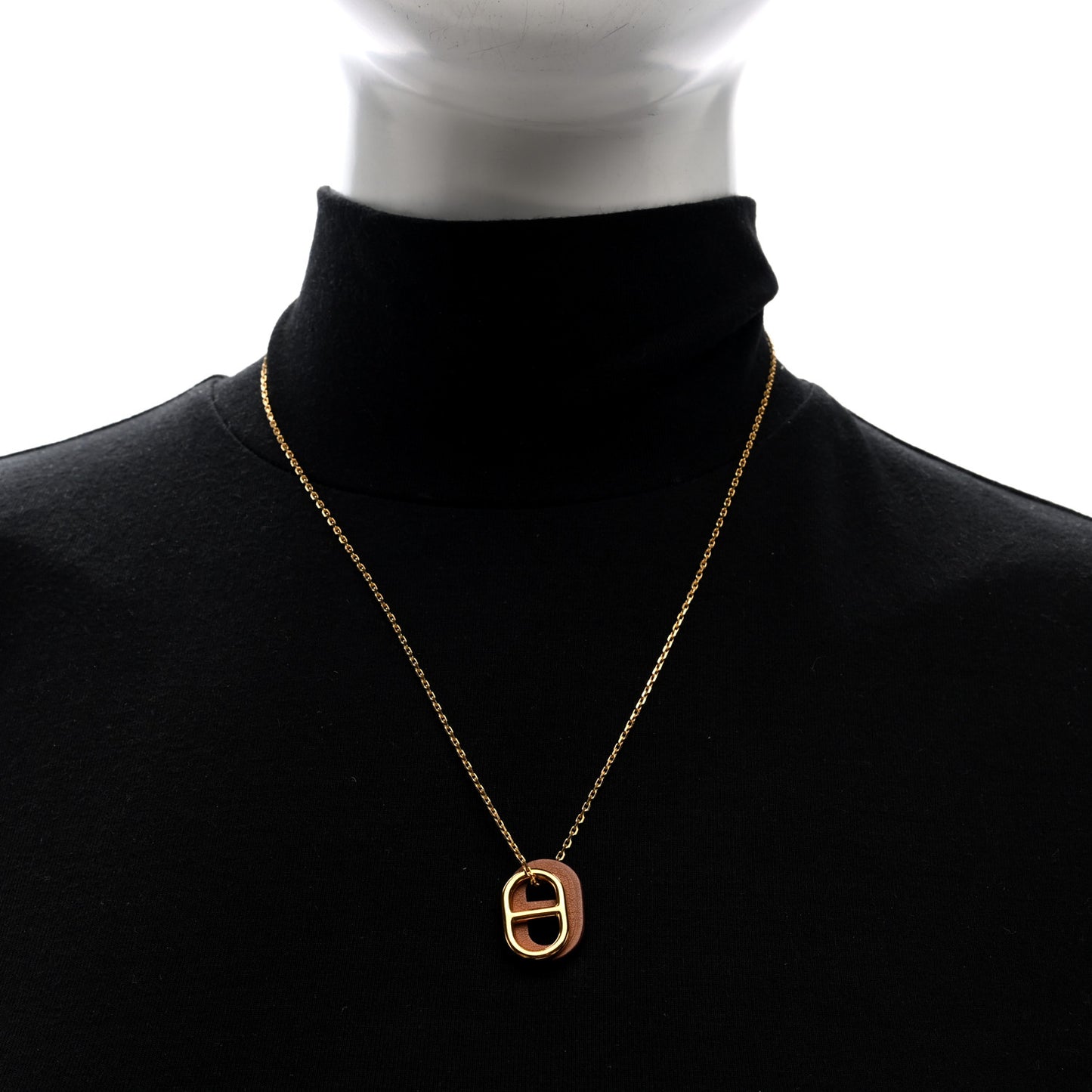 Swift O'Maillon Pendant Necklace Gold