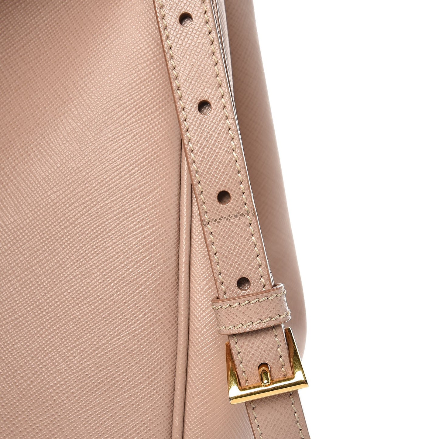 Saffiano Medium Galleria Double Zip Tote Cammeo