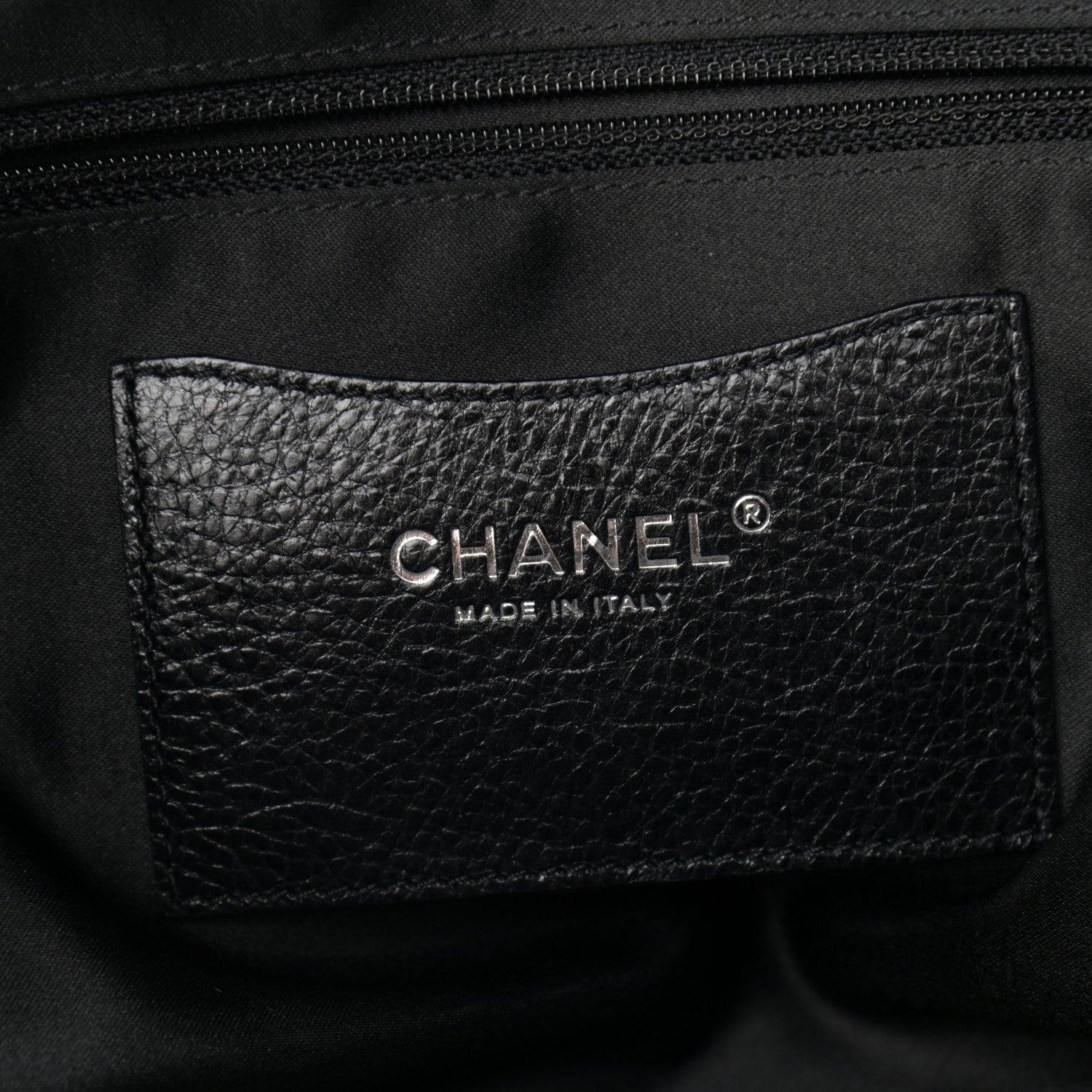 Chanel Glazed Calfskin Large On The Road Tote Black 7 of 12