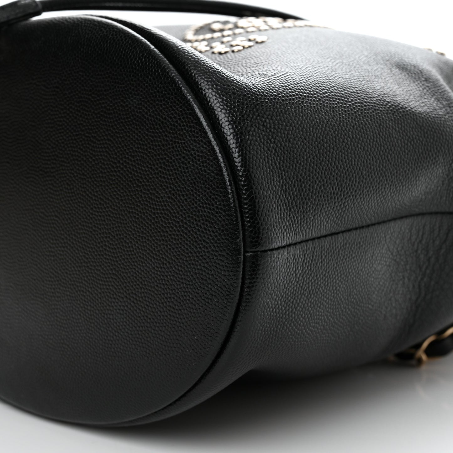 Caviar Deauville Drawstring Bucket Bag Black