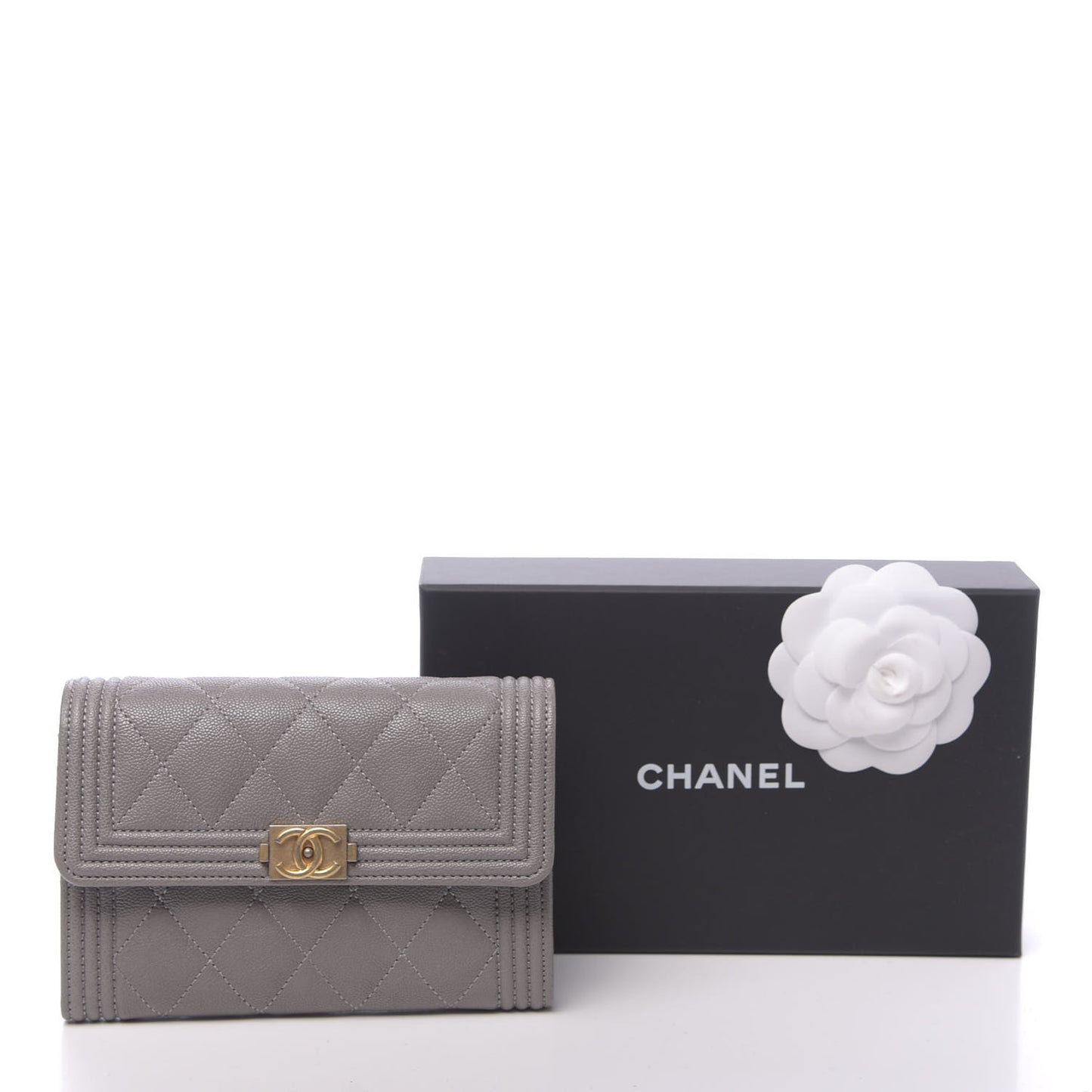 Caviar Quilted Medium Boy Flap Wallet Grey