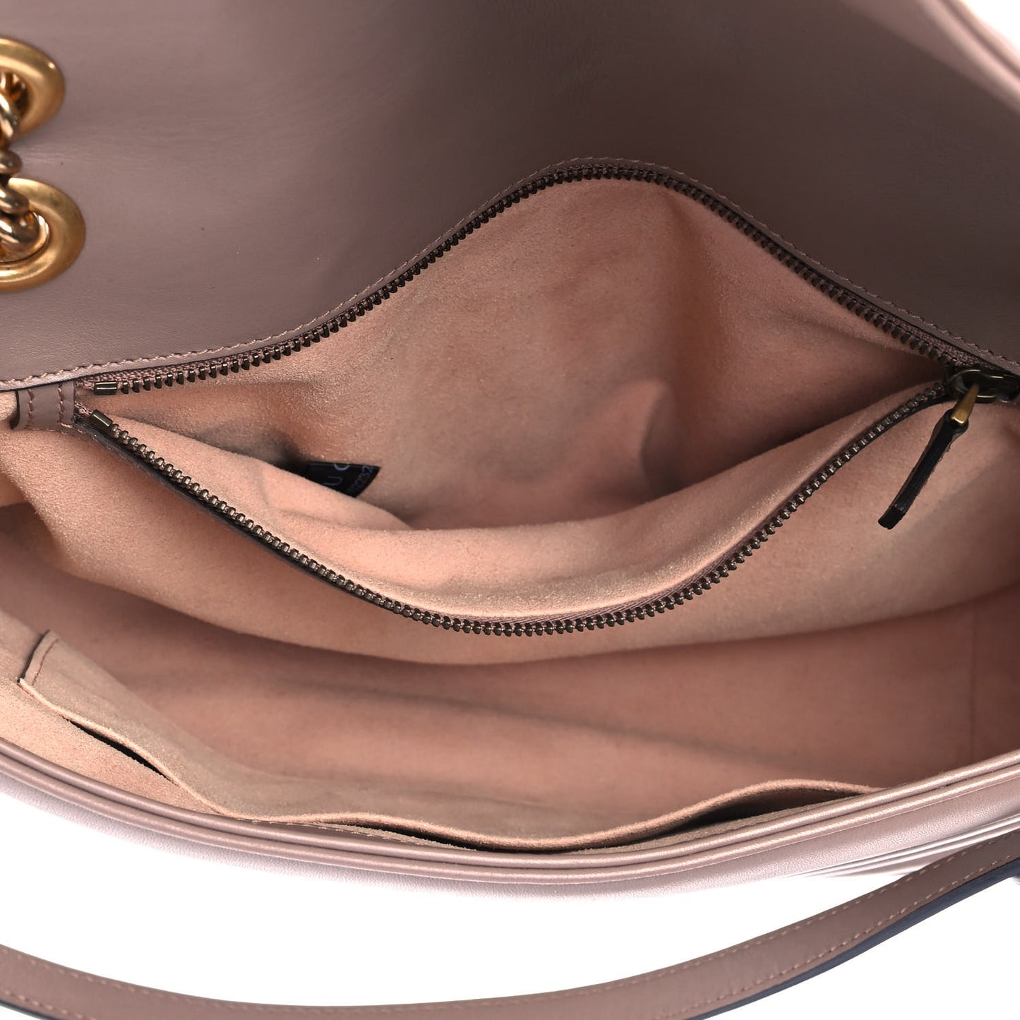 Calfskin Matelasse Medium GG Marmont Shoulder Bag Porcelain Rose