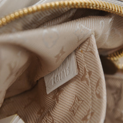 Louis Vuitton Lambskin Riveting Ecru 7 of 7