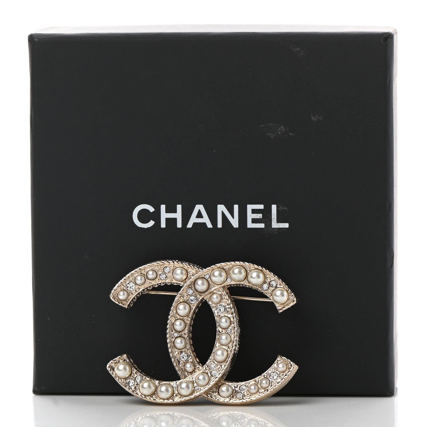 Chanel Pearl Crystal CC Brooch Gold 5 of 5