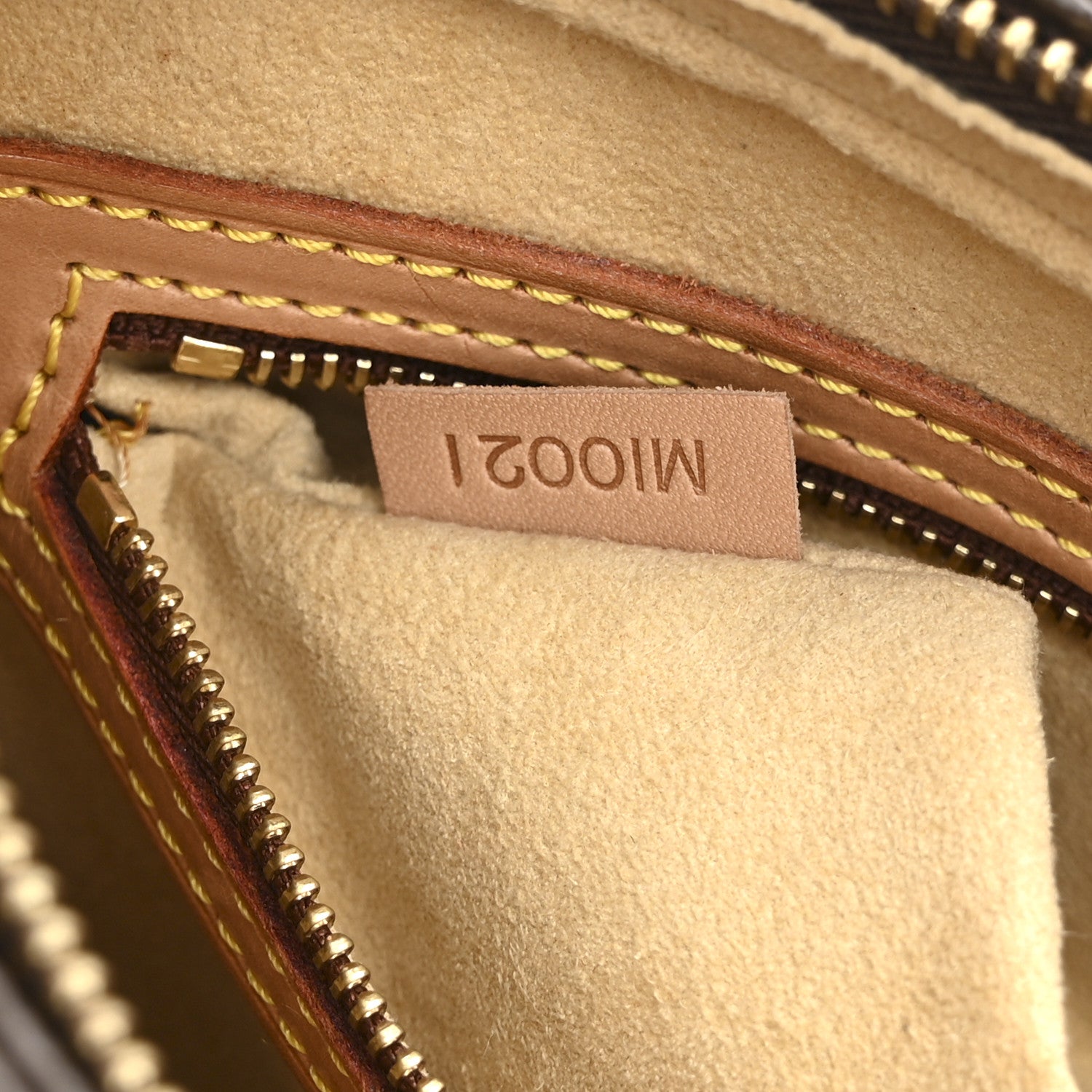 Louis Vuitton Monogram Looping MM 7 of 11