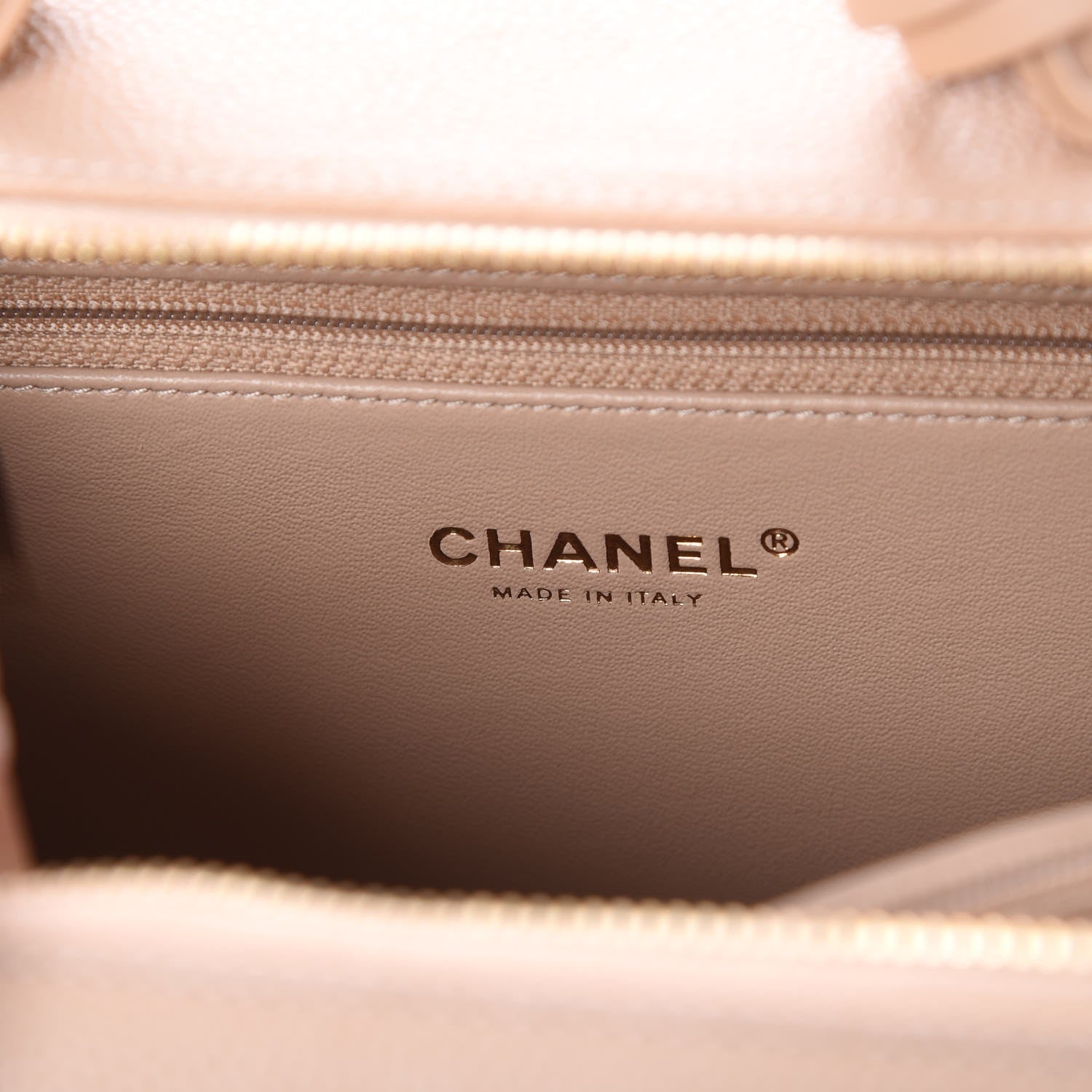 Chanel Caviar Quilted Medium CC Filigree Vanity Case Beige 6 of 8