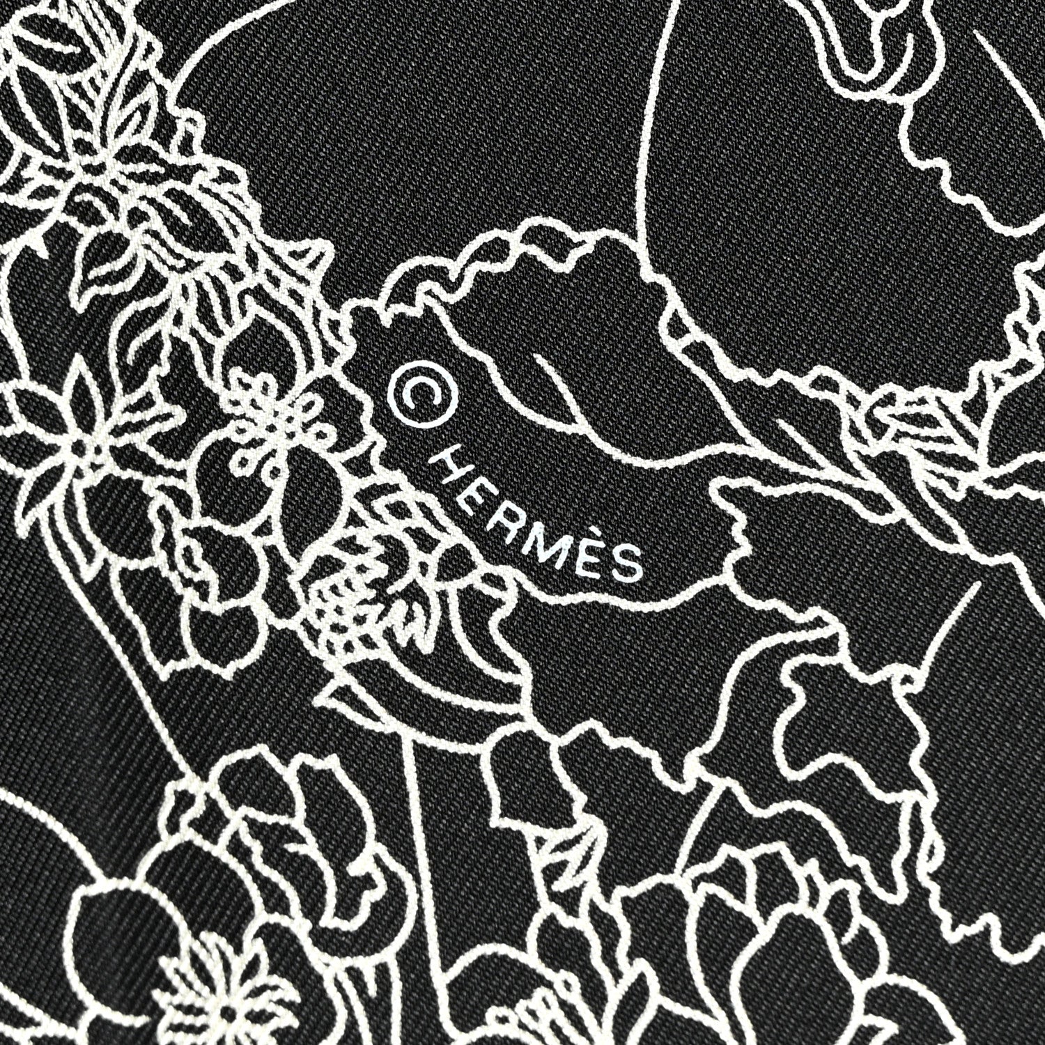 Hermes Silk Twill Robe Legere Scarf 90 Black White 3 of 4