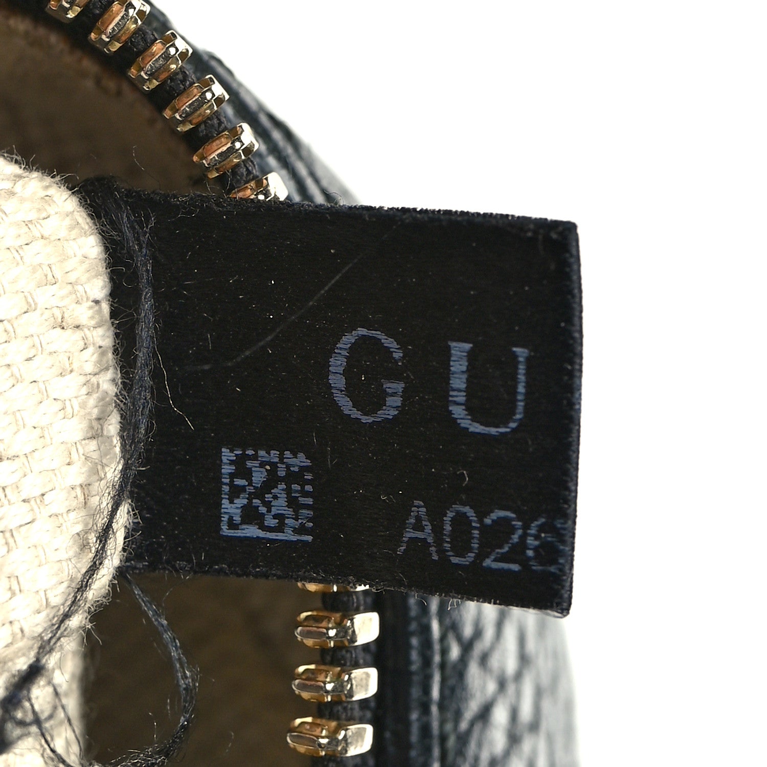 Gucci Pebbled Calfskin Small Soho Disco Bag Black 8 of 15