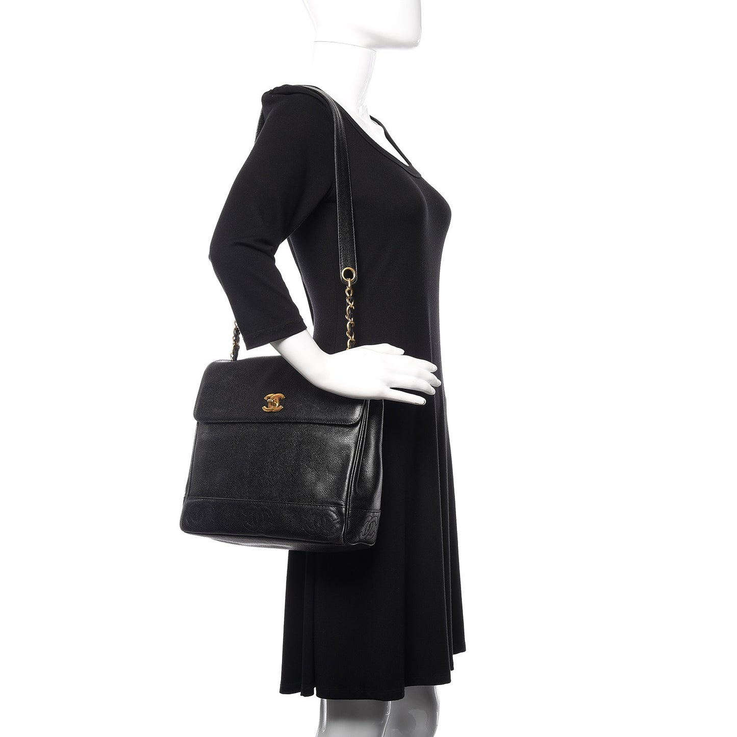 Caviar CC Shoulder Bag Black