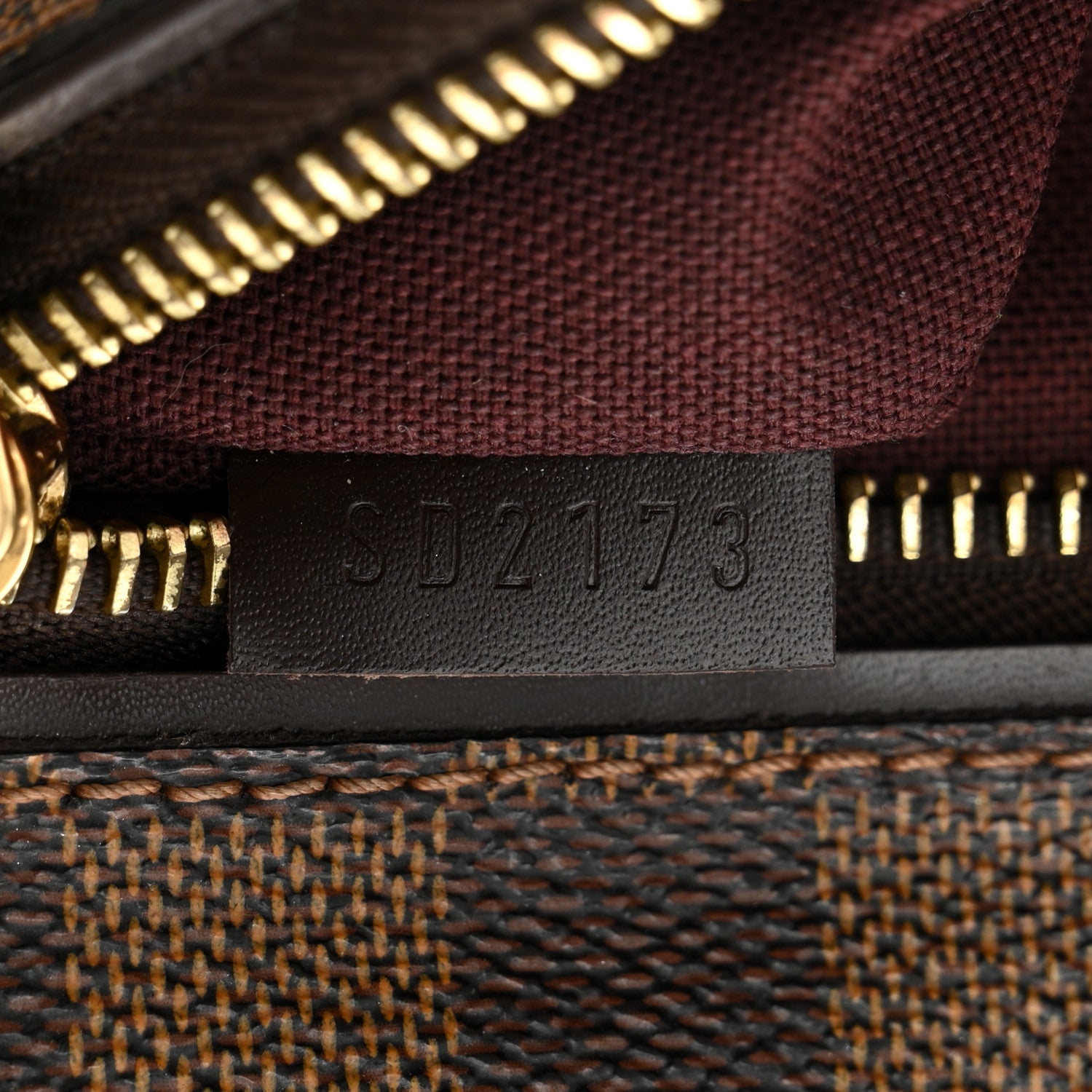 Louis Vuitton Damier Ebene Hoxton PM 8 of 13