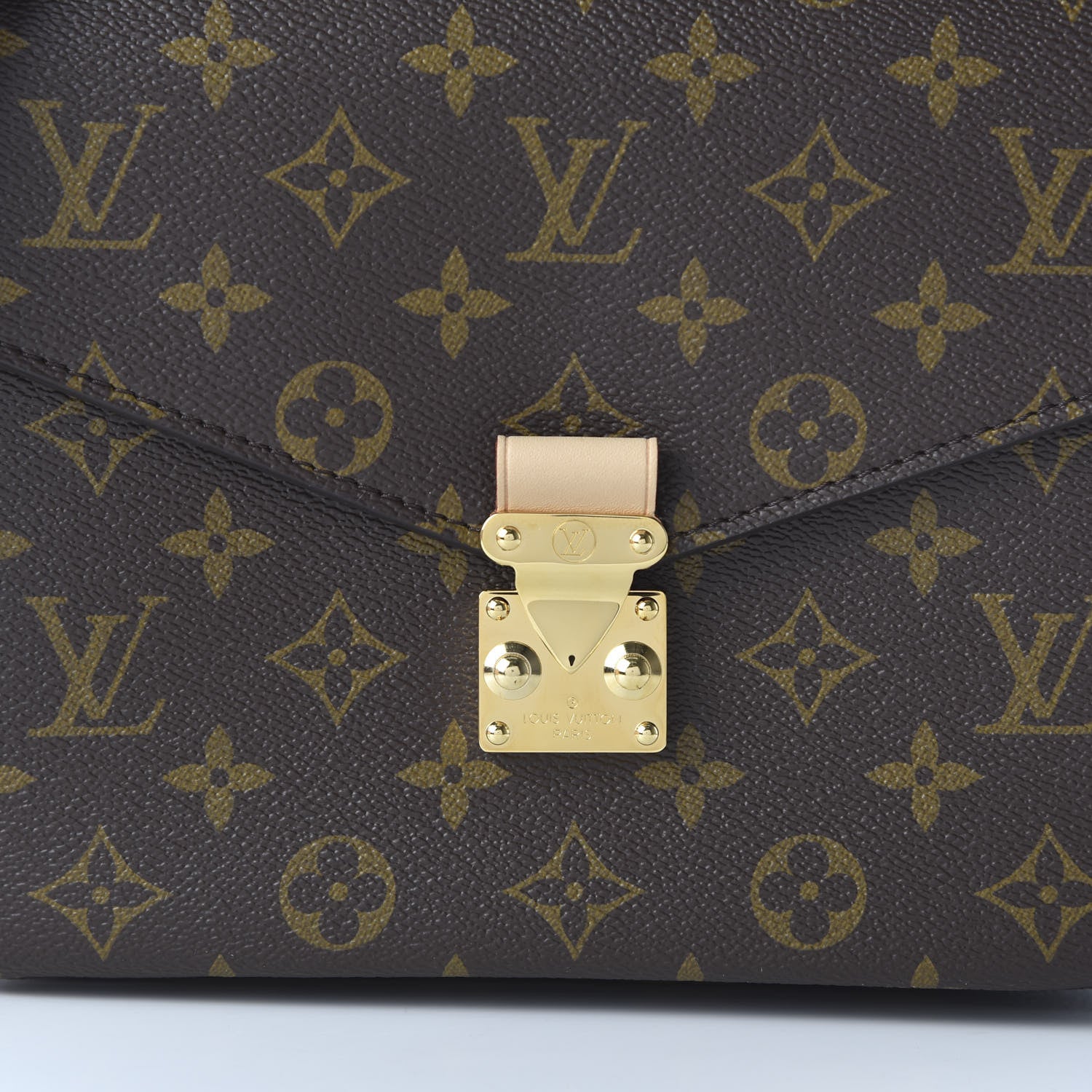 Louis Vuitton Monogram Pochette Metis 9 of 10