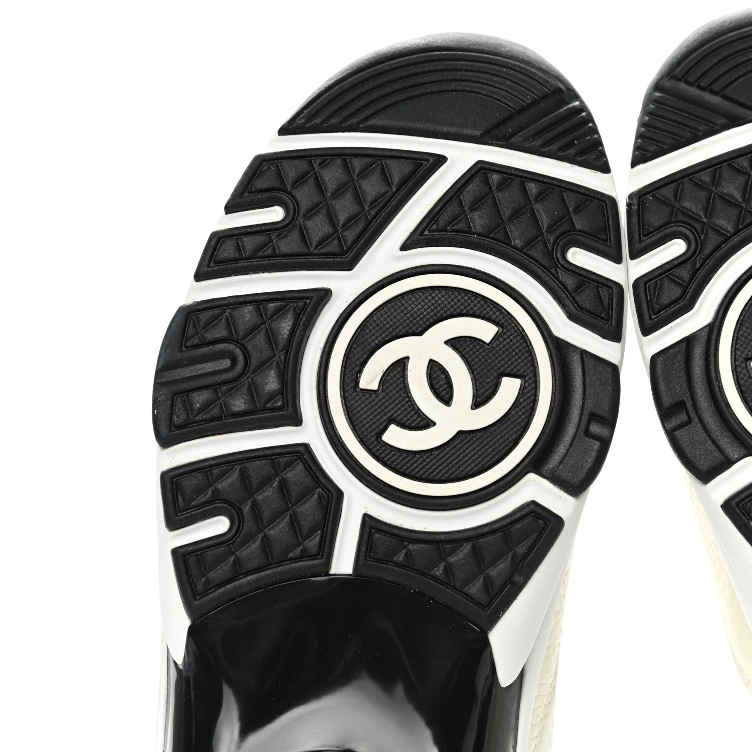Chanel Mesh Suede Calfskin Grained Calfskin Womens CC Sneakers 38.5 White Black 6 of 9
