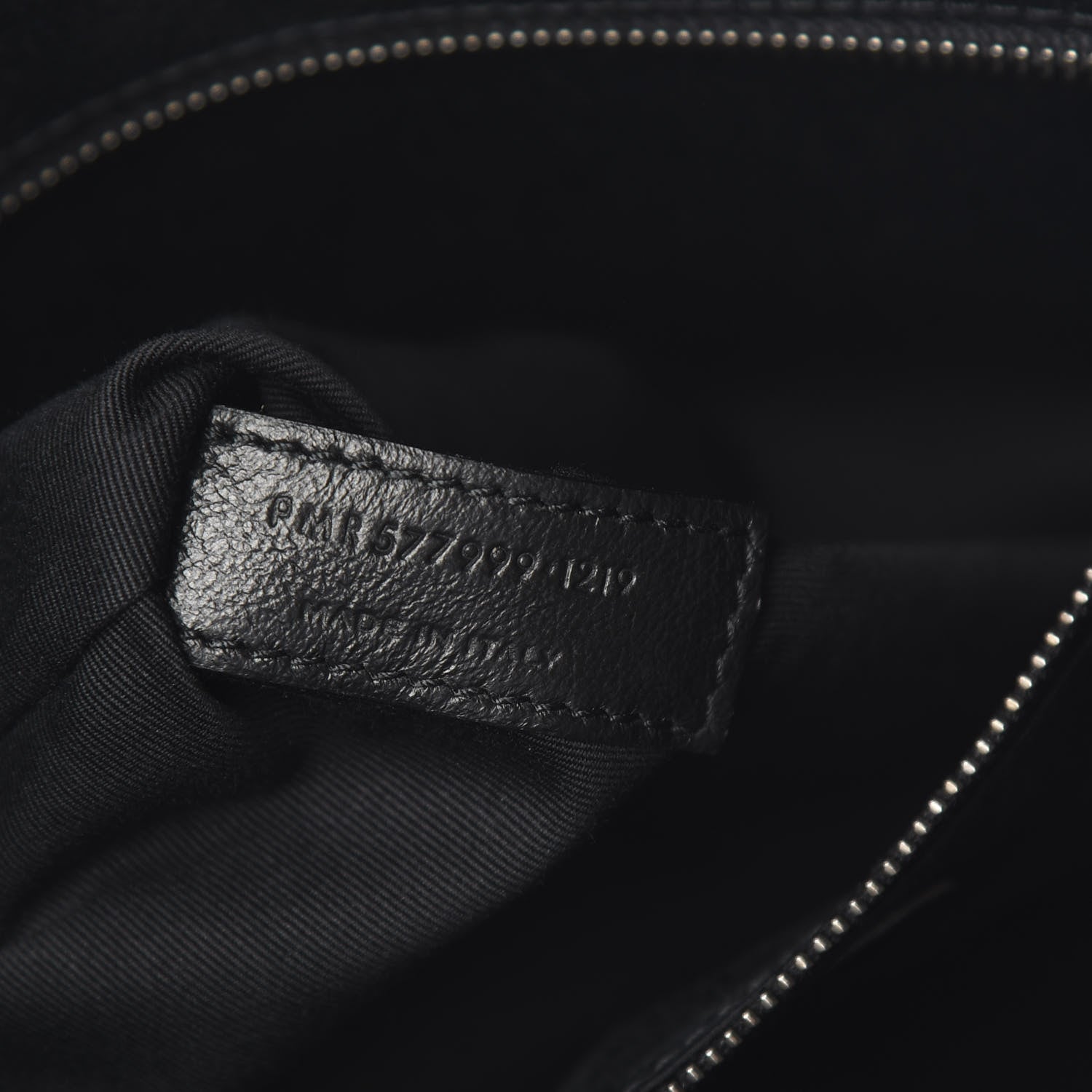 Saint Laurent Crinkled Calfskin Matelasse Monogram Medium Niki Shopper Tote Smog 8 of 11