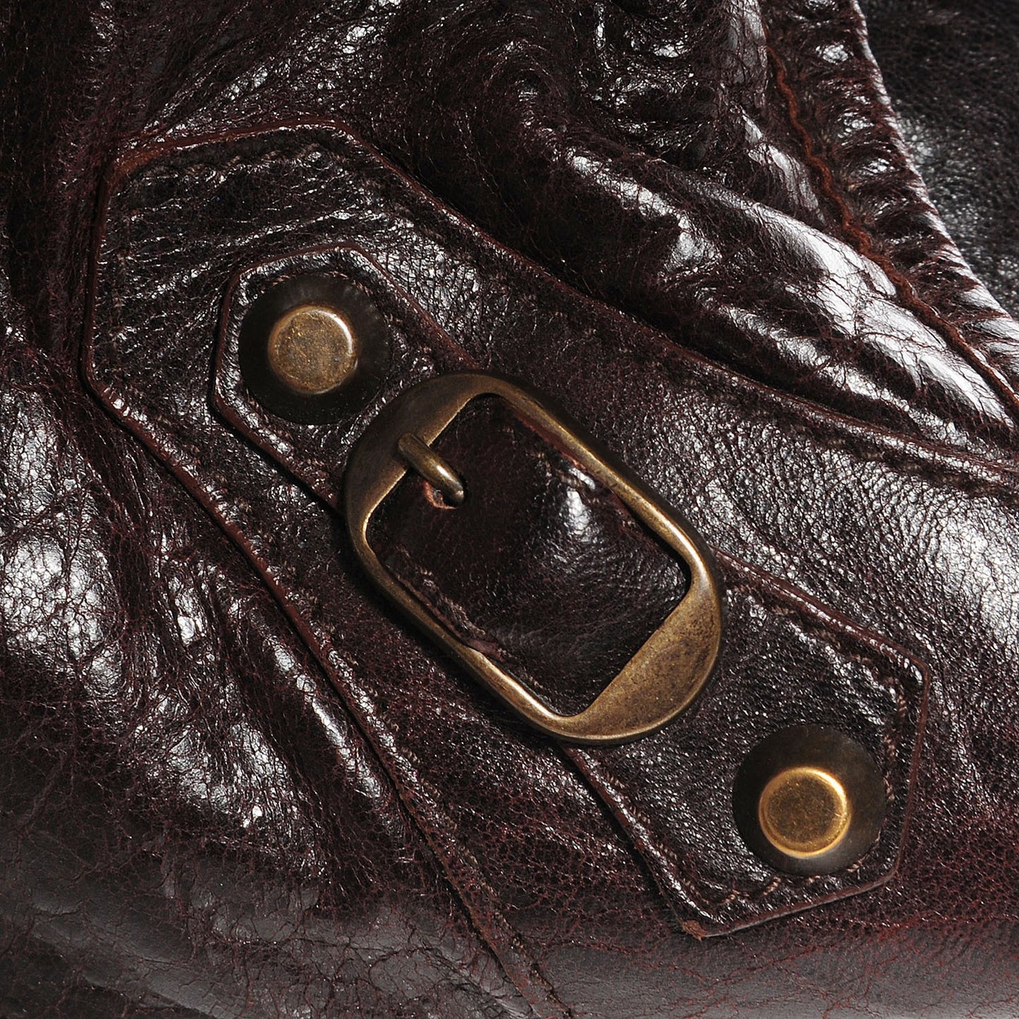 Chevre Classic Hardware City Chocolate