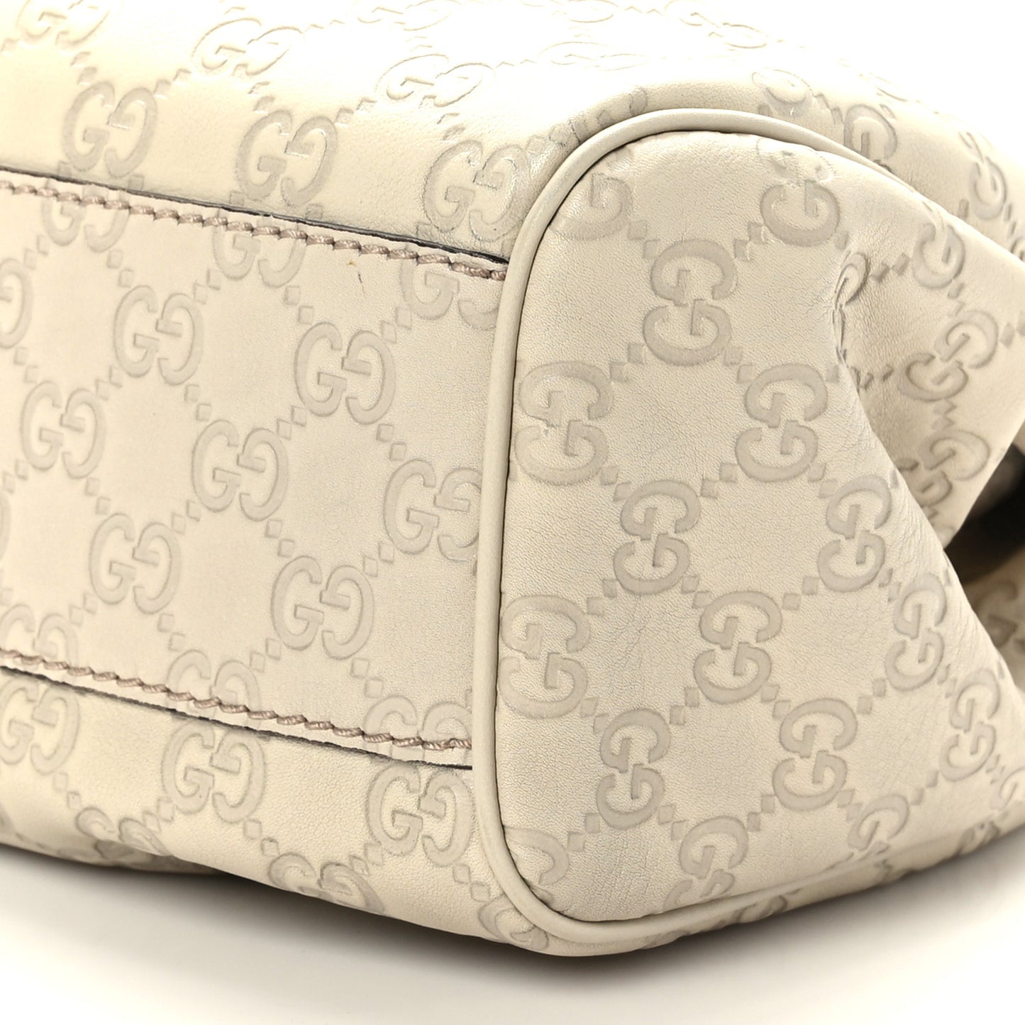 Guccissima Medium Sukey Tote Mystic White