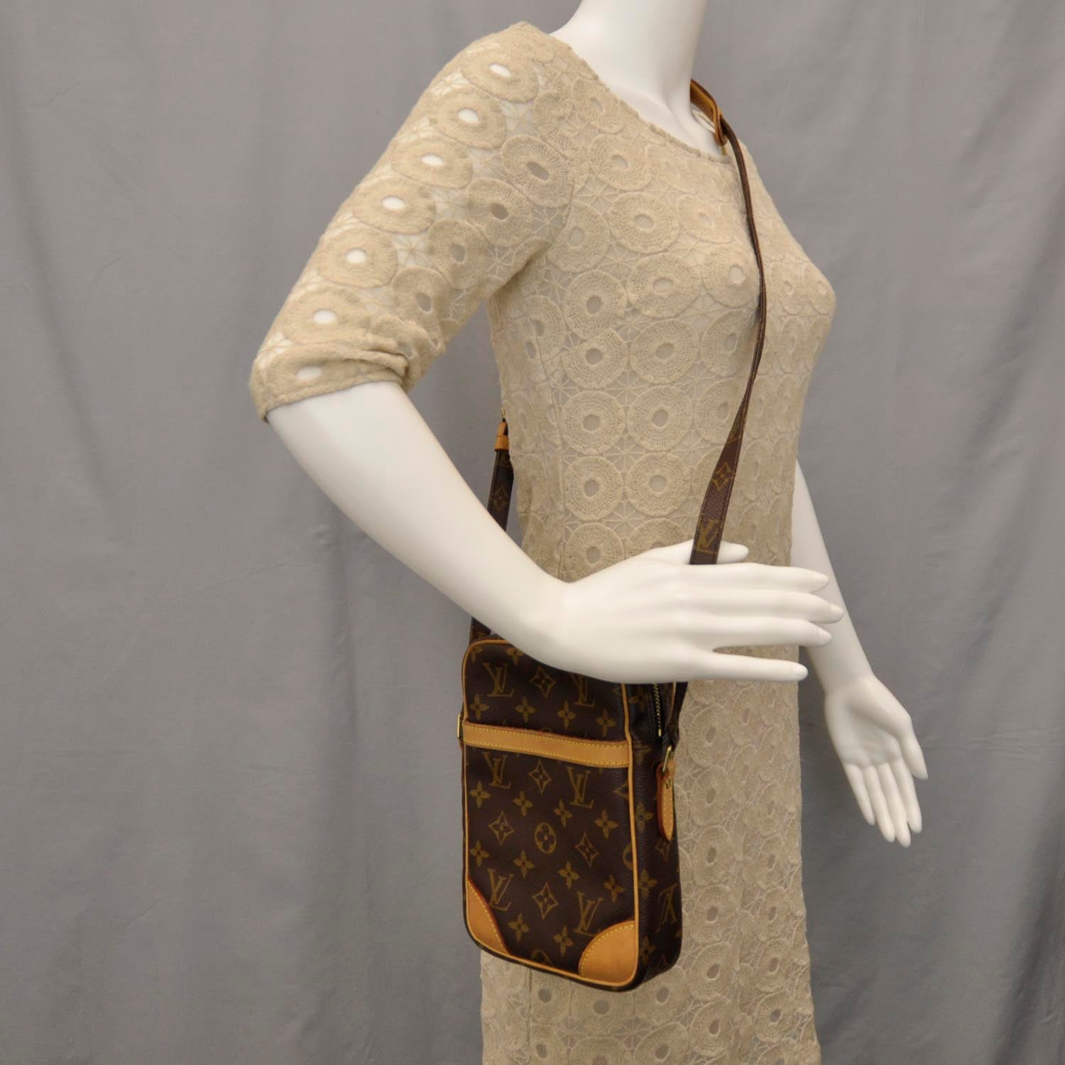 Louis Vuitton Monogram Danube 2 of 7
