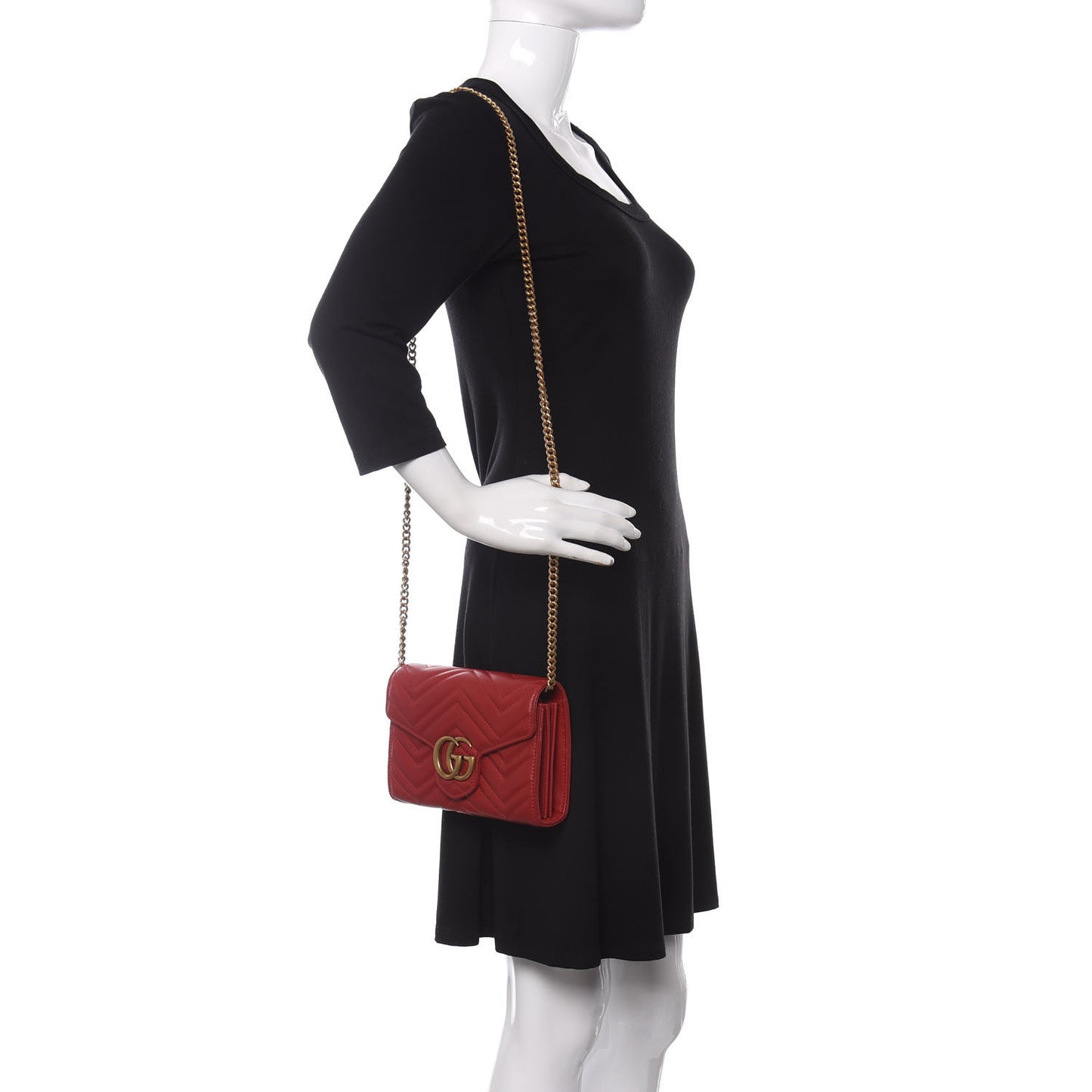 Calfskin Matelasse GG Marmont Chain Wallet Hibiscus Red