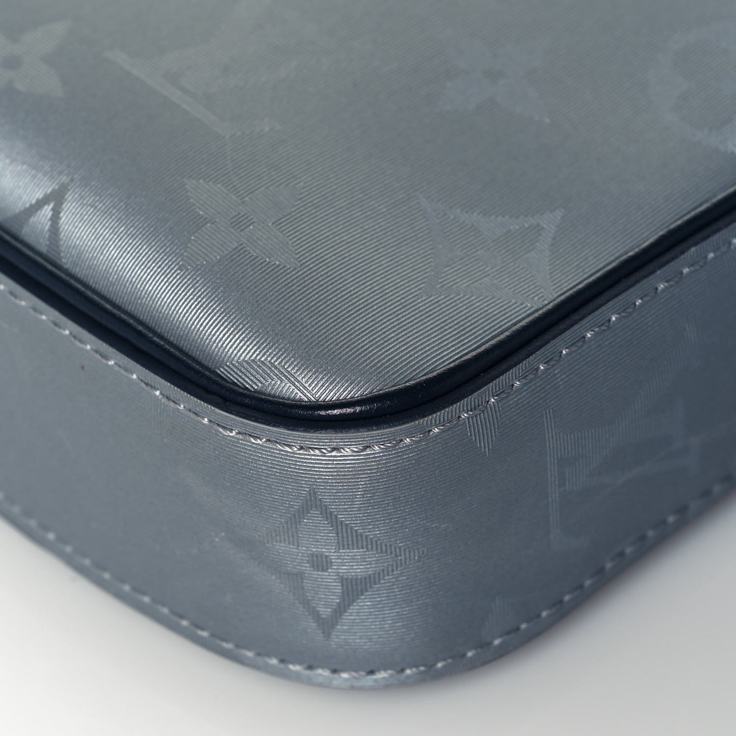 Monogram Alpha Messenger Satellite Silver