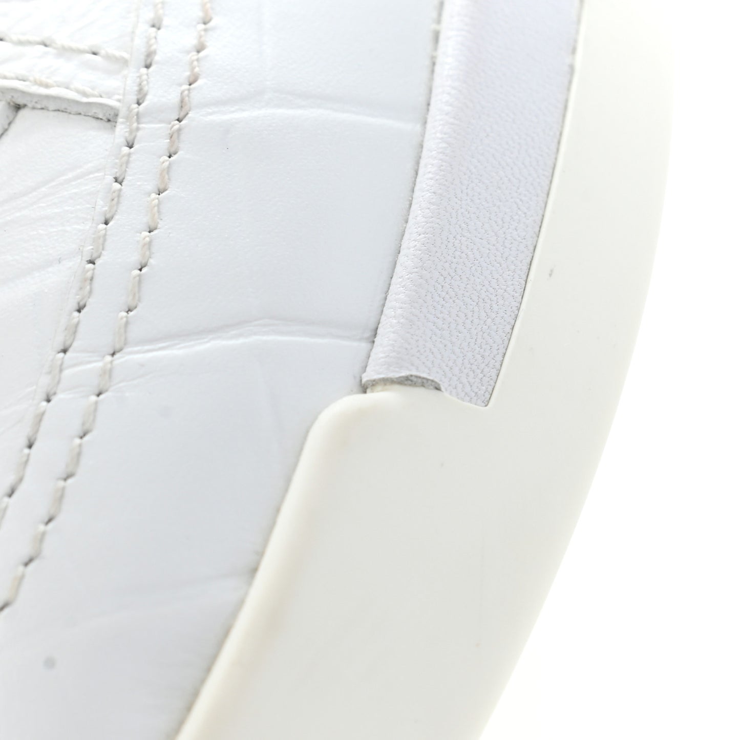 Calfskin Crocodile Embossed Cocodile High Top Sneakers 38 White