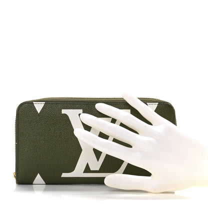 Louis Vuitton Monogram Giant Zippy Wallet Kaki White 3 of 18