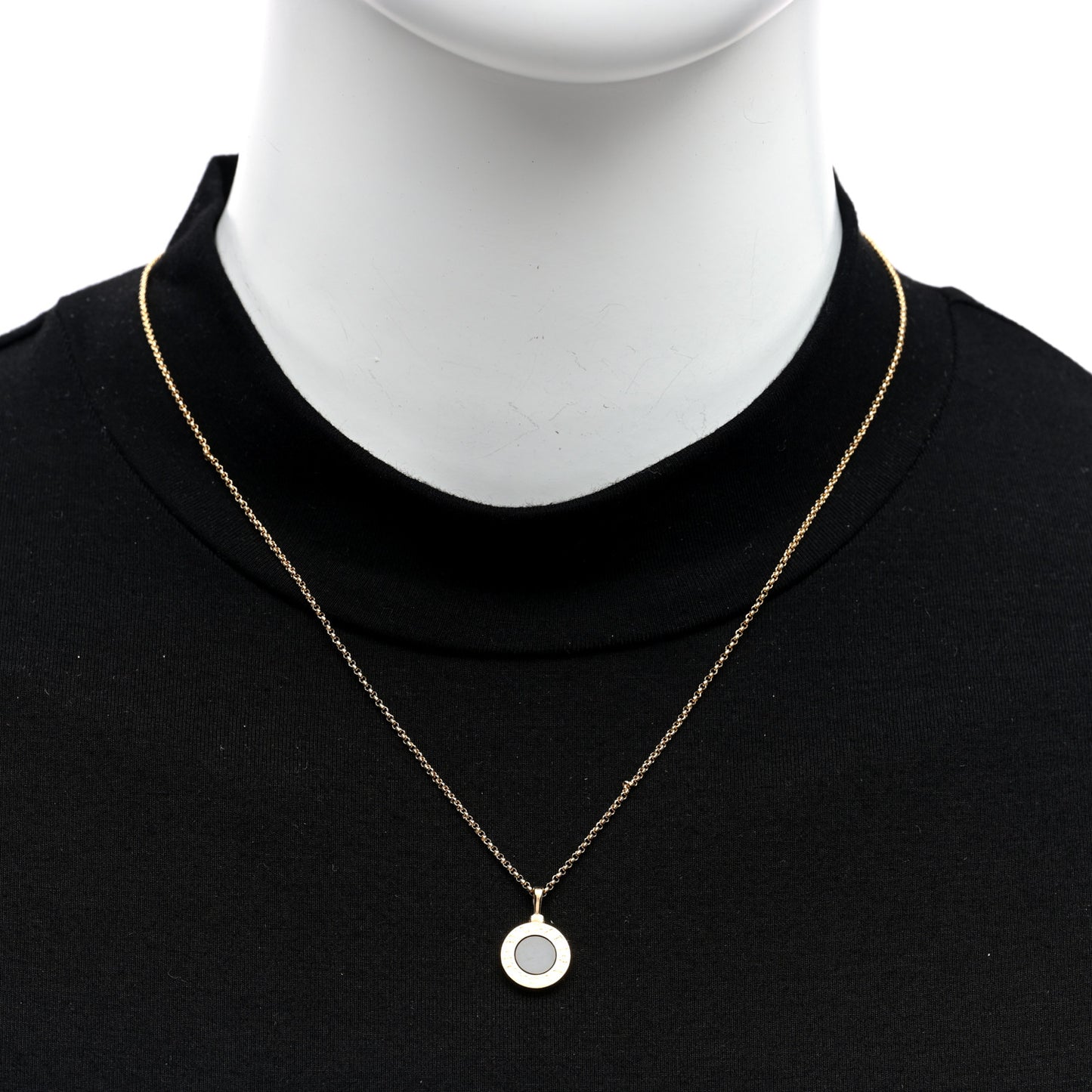 18K Yellow Gold Black Onyx BVLGARI BVLGARI Pendant Necklace