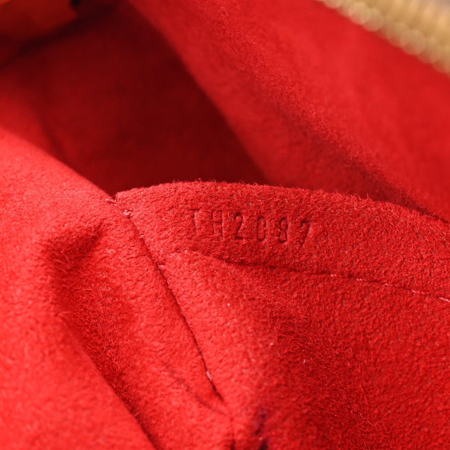 Louis Vuitton Damier Ebene Trevi PM 8 of 18