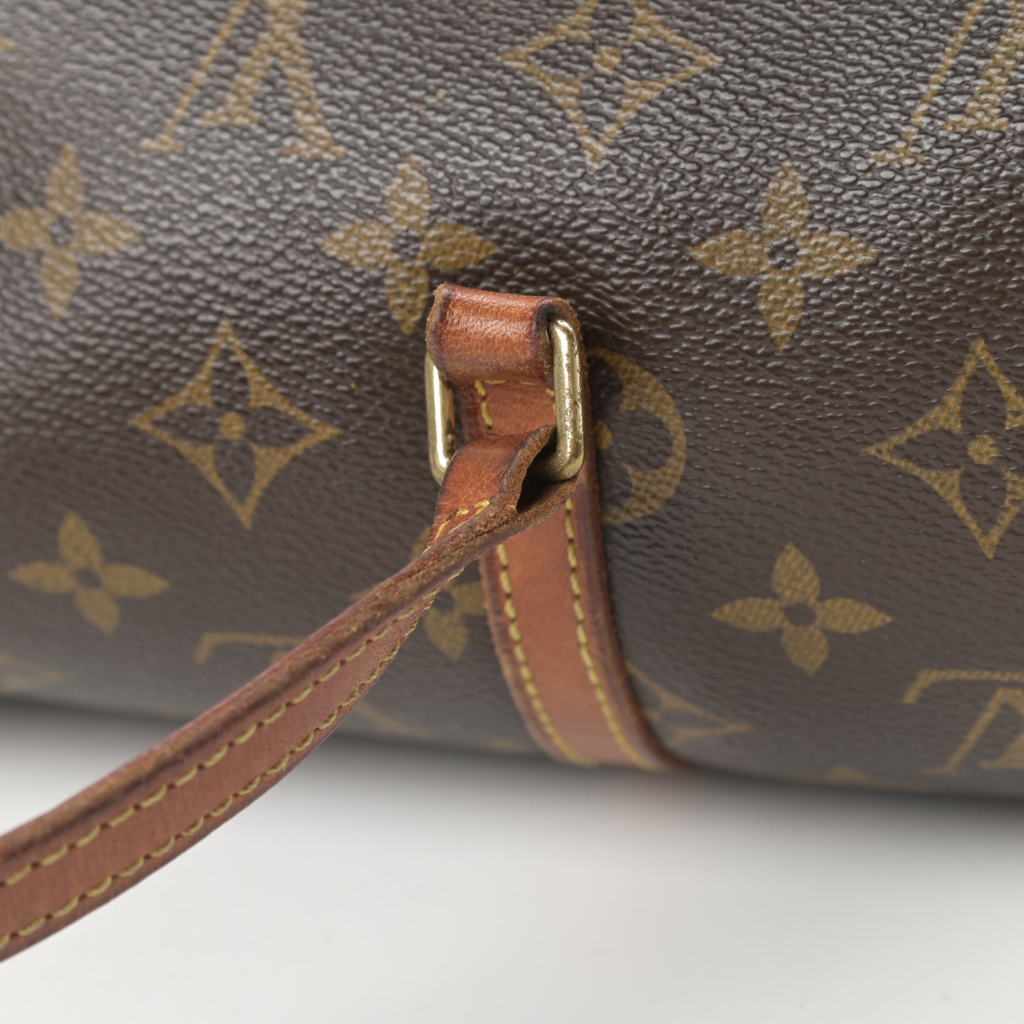 Monogram Papillon 26